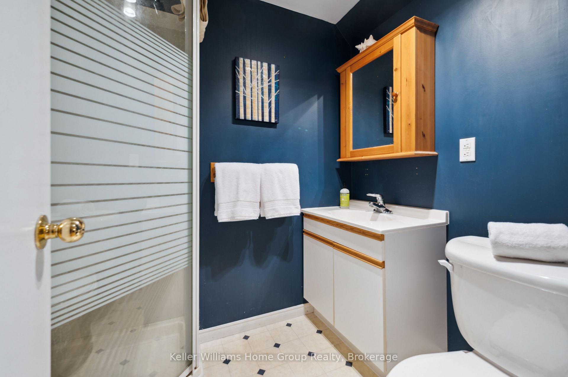 Photo 30 of 34 Walman Drive, Guelph, Kortright West — HOMEH
