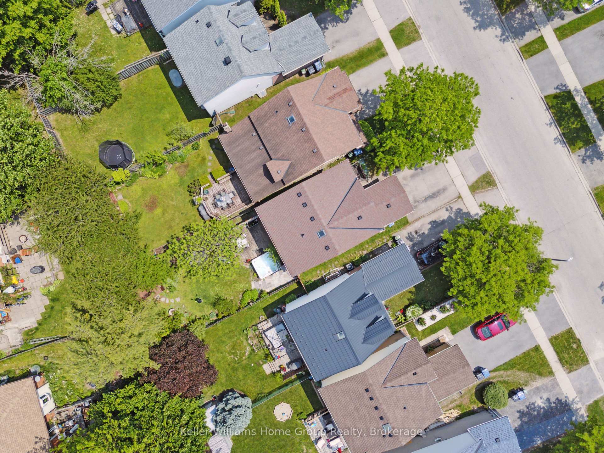 Photo 42 of 34 Walman Drive, Guelph, Kortright West — HOMEH
