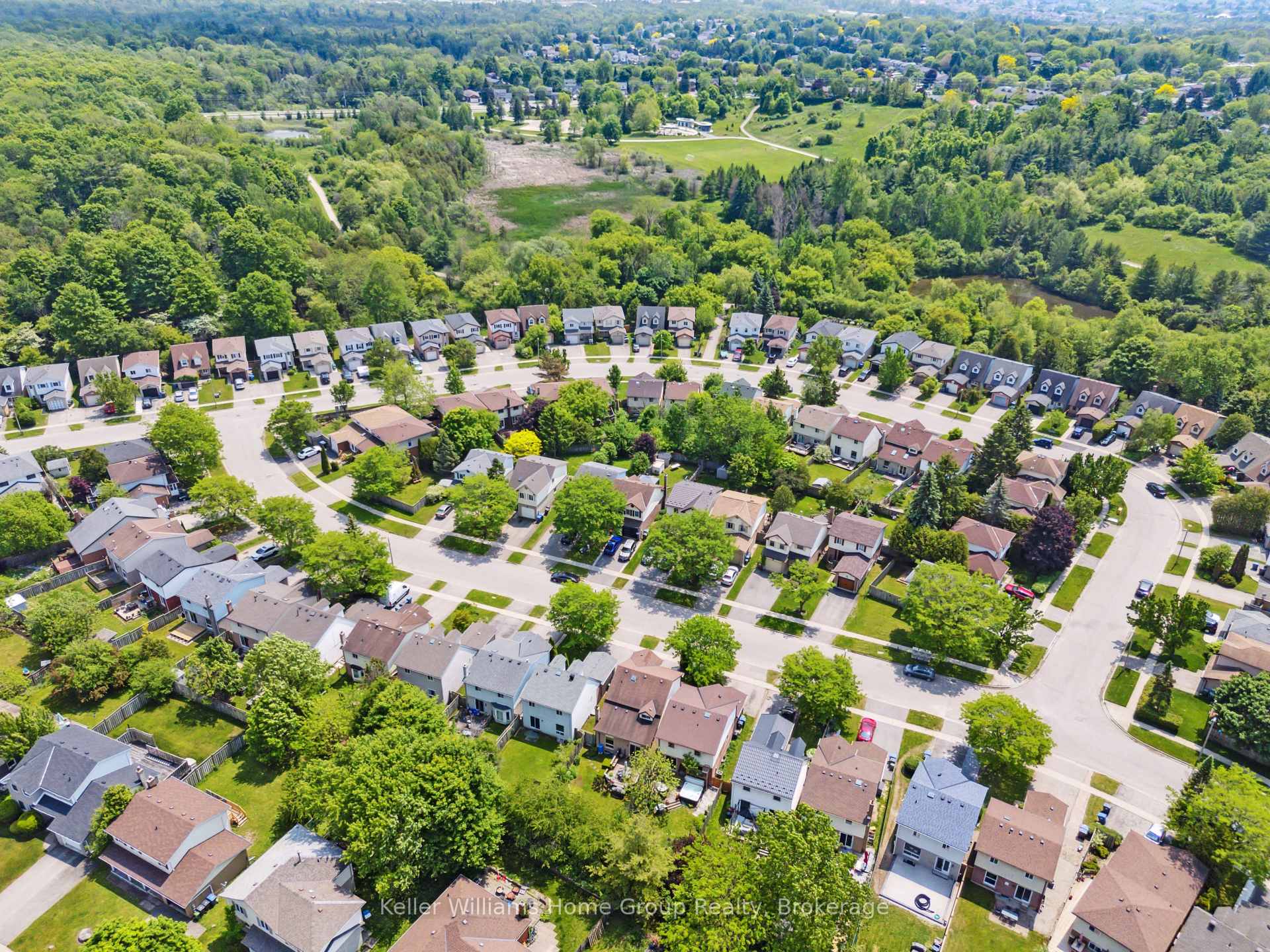 Photo 44 of 34 Walman Drive, Guelph, Kortright West — HOMEH
