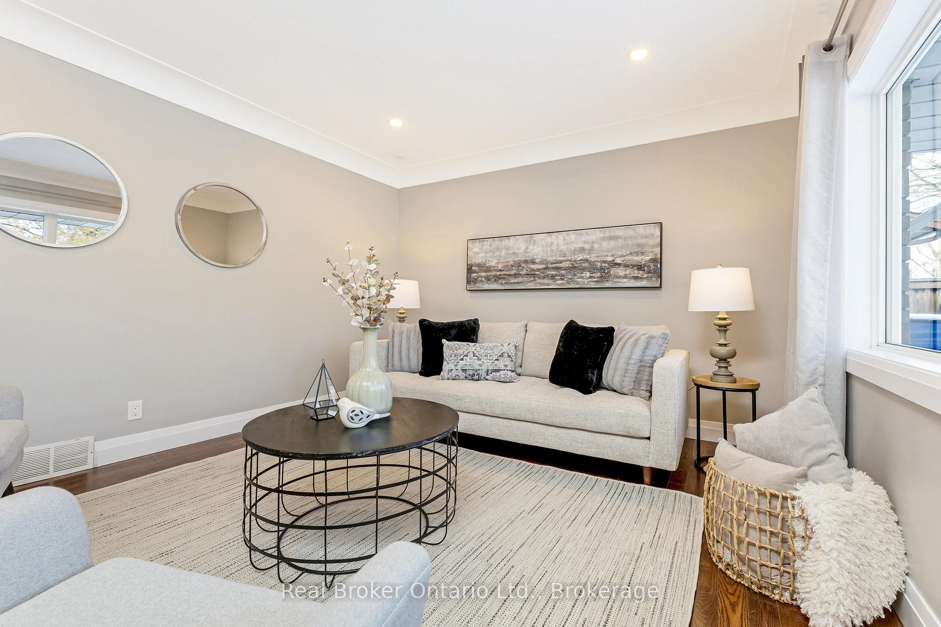 Photo 11 of 14 Lonsdale Drive, Guelph, Riverside Park — HOMEH