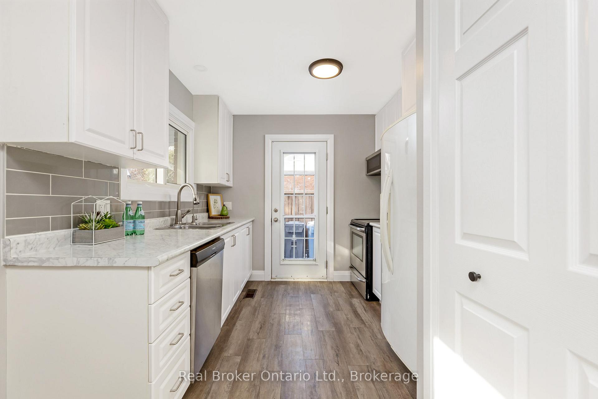 Photo 16 of 14 Lonsdale Drive, Guelph, Riverside Park — HOMEH