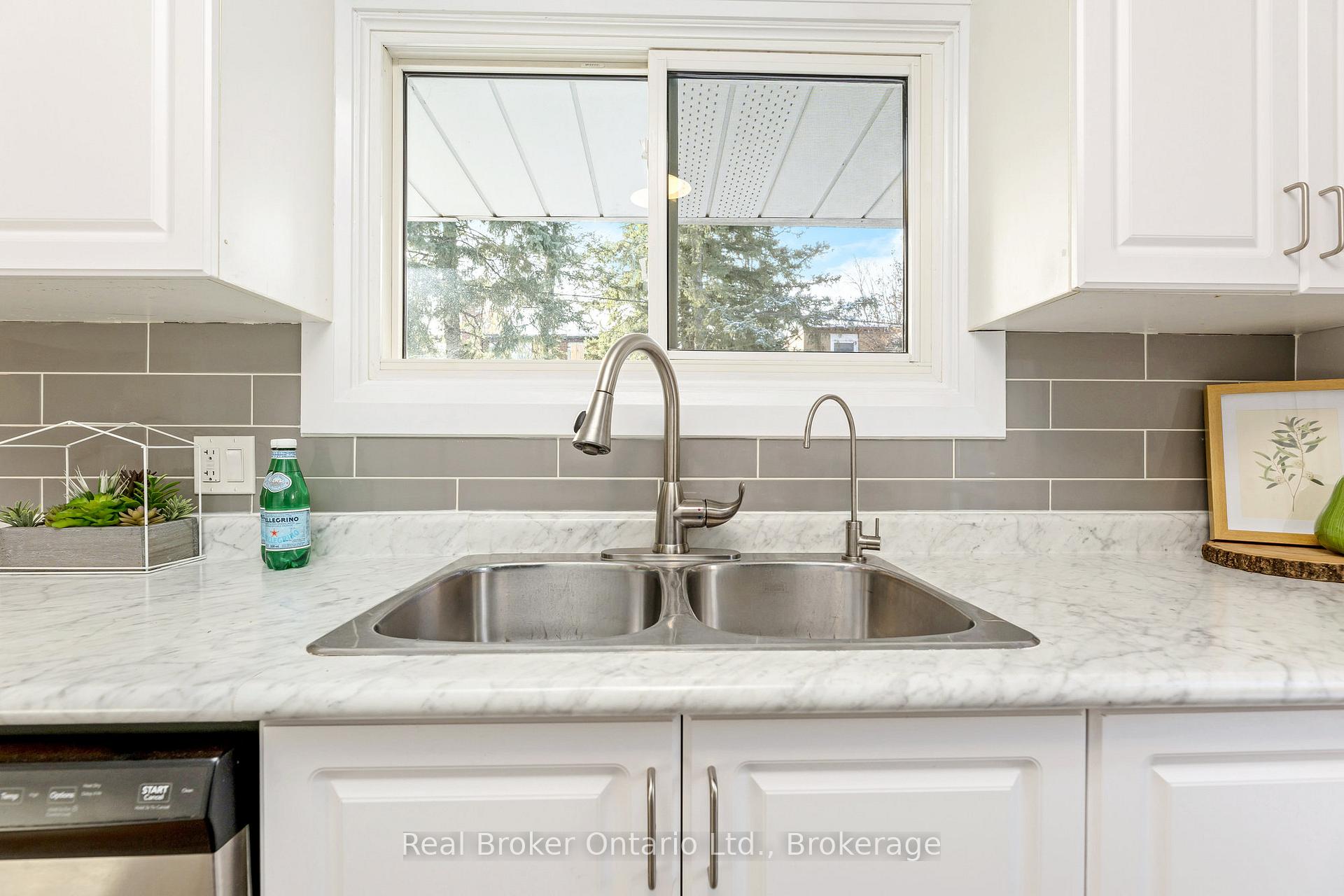 Photo 18 of 14 Lonsdale Drive, Guelph, Riverside Park — HOMEH