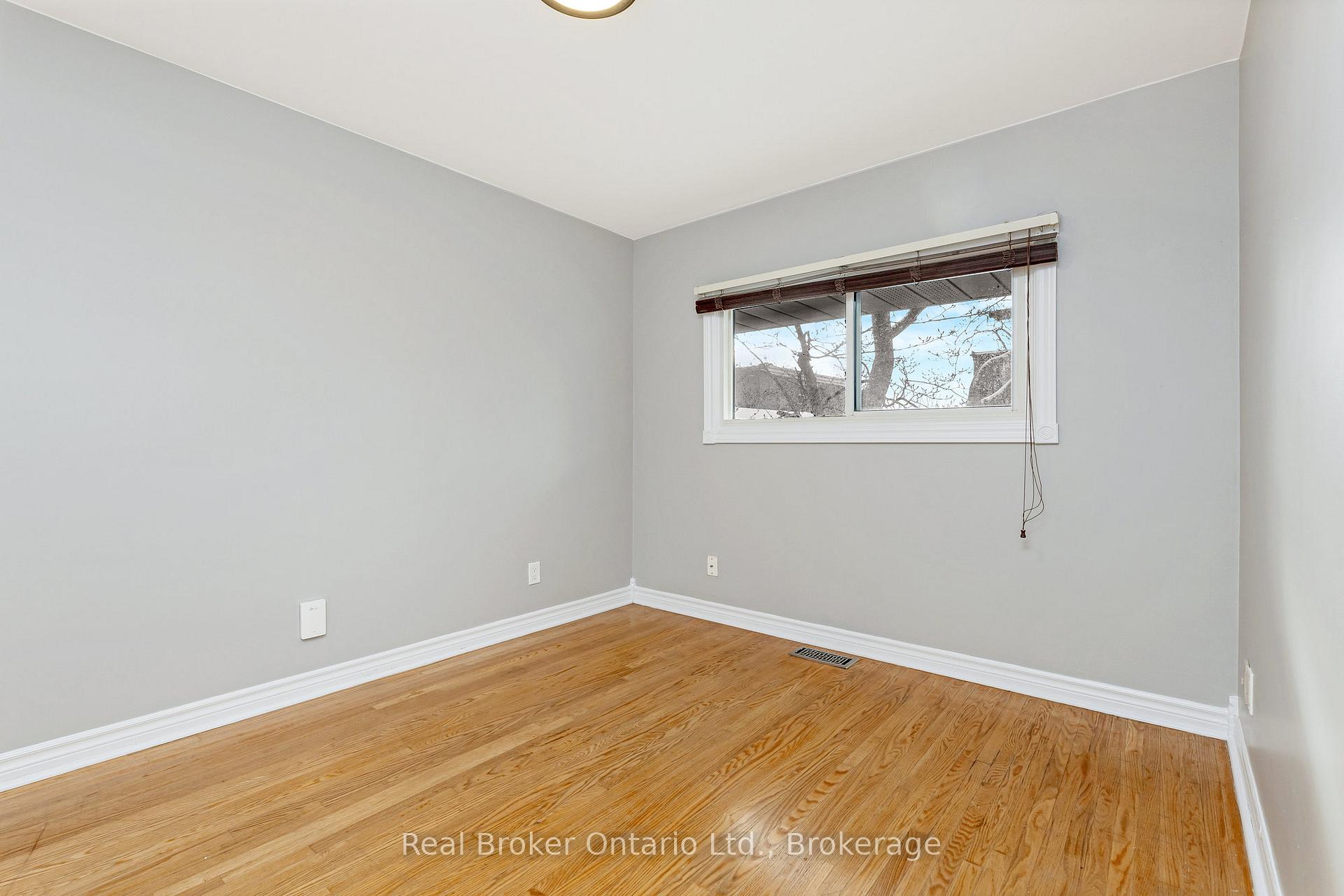 Photo 24 of 14 Lonsdale Drive, Guelph, Riverside Park — HOMEH