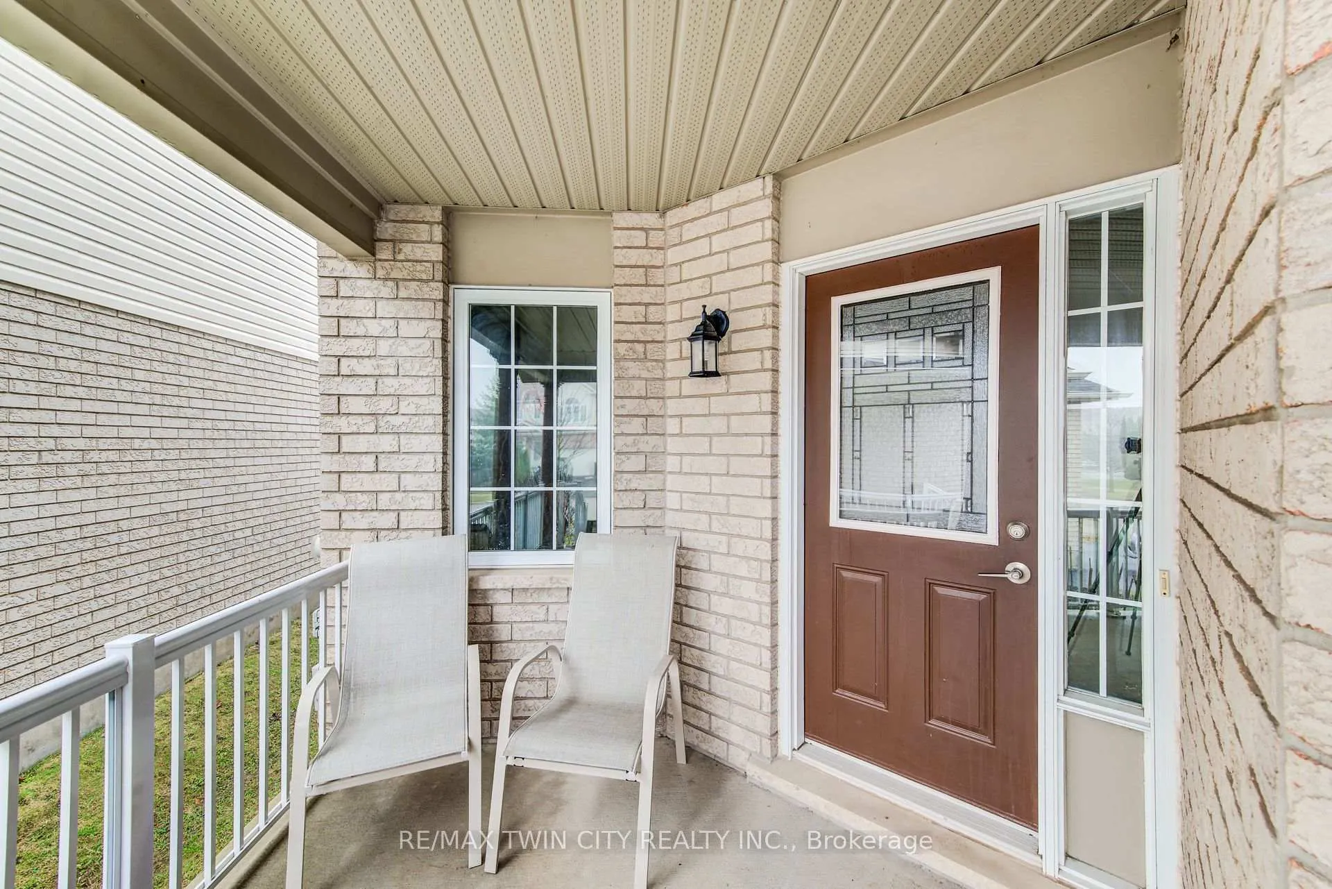 Photo 5 of 90 Udvari Crescent S, Kitchener — HOMEH