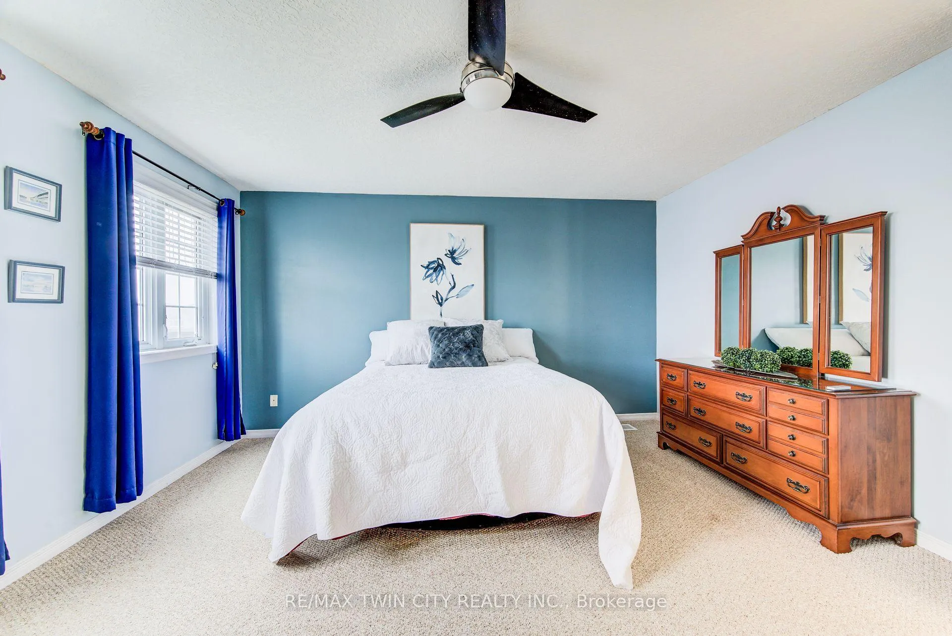 Photo 29 of 90 Udvari Crescent S, Kitchener — HOMEH