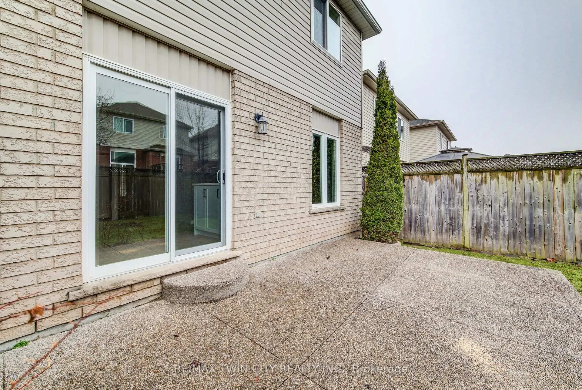Photo 39 of 90 Udvari Crescent S, Kitchener — HOMEH