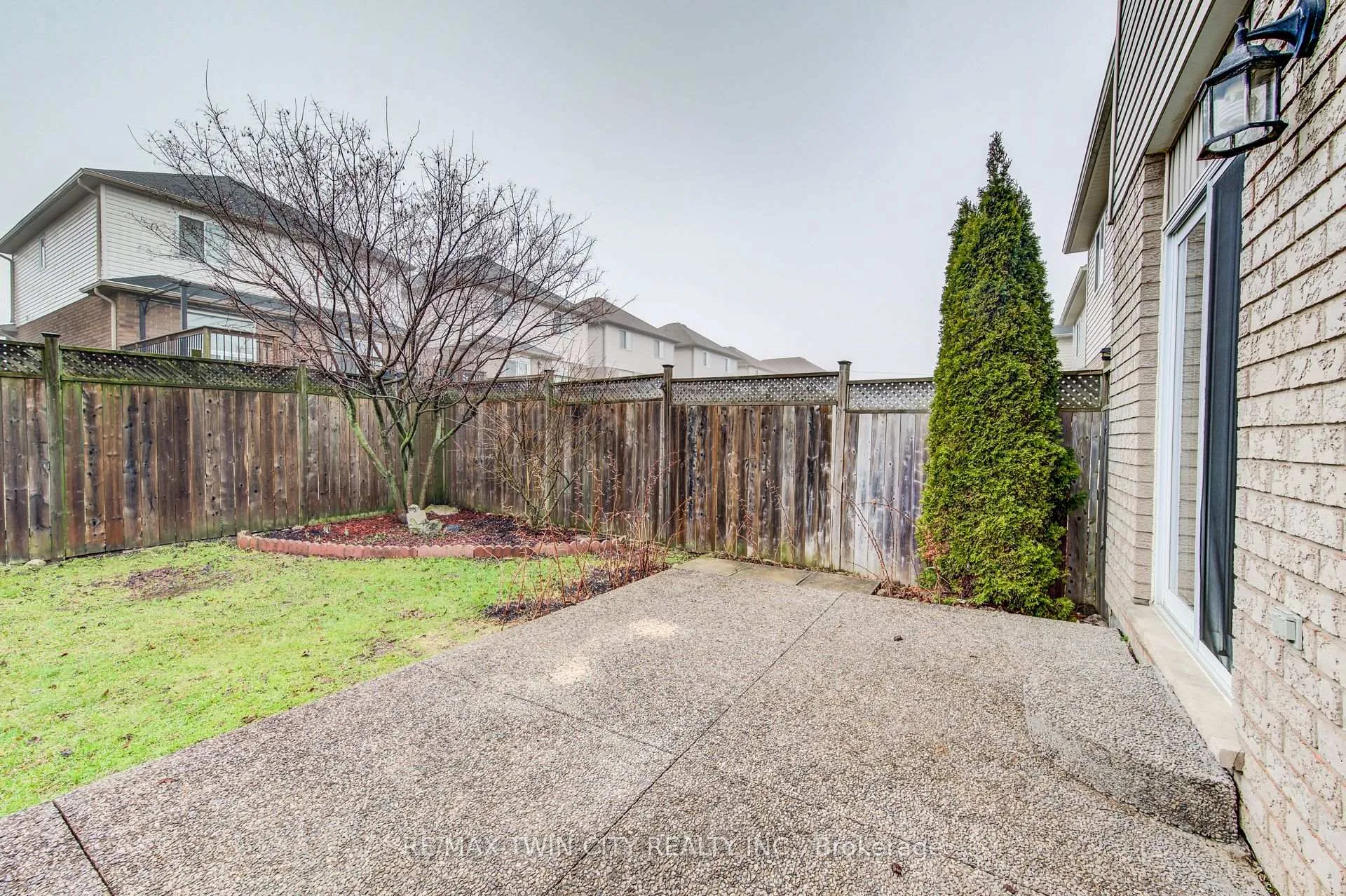 Photo 40 of 90 Udvari Crescent S, Kitchener — HOMEH