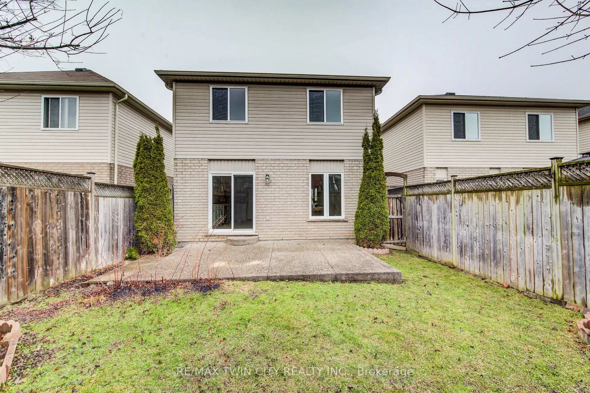 Photo 44 of 90 Udvari Crescent S, Kitchener — HOMEH