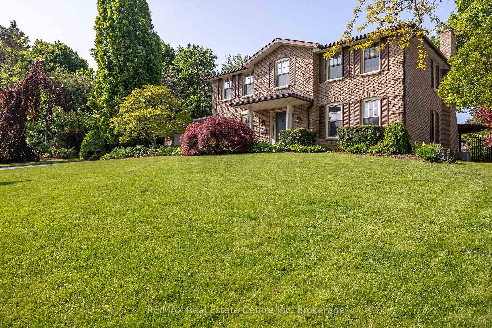 Photo 1 of 27 Colborn Street, Guelph, Kortright East — HOMEH