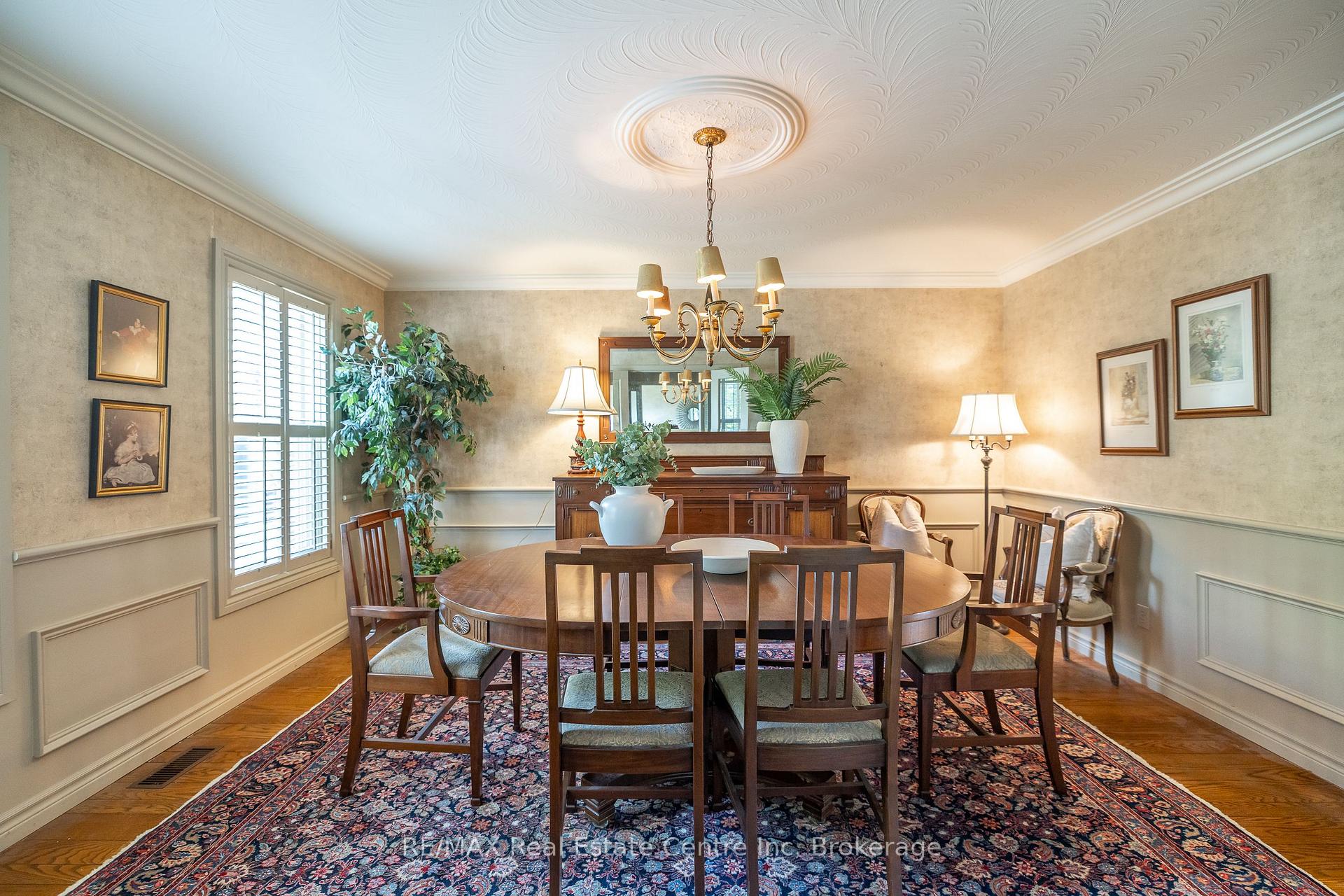 Photo 9 of 27 Colborn Street, Guelph, Kortright East — HOMEH