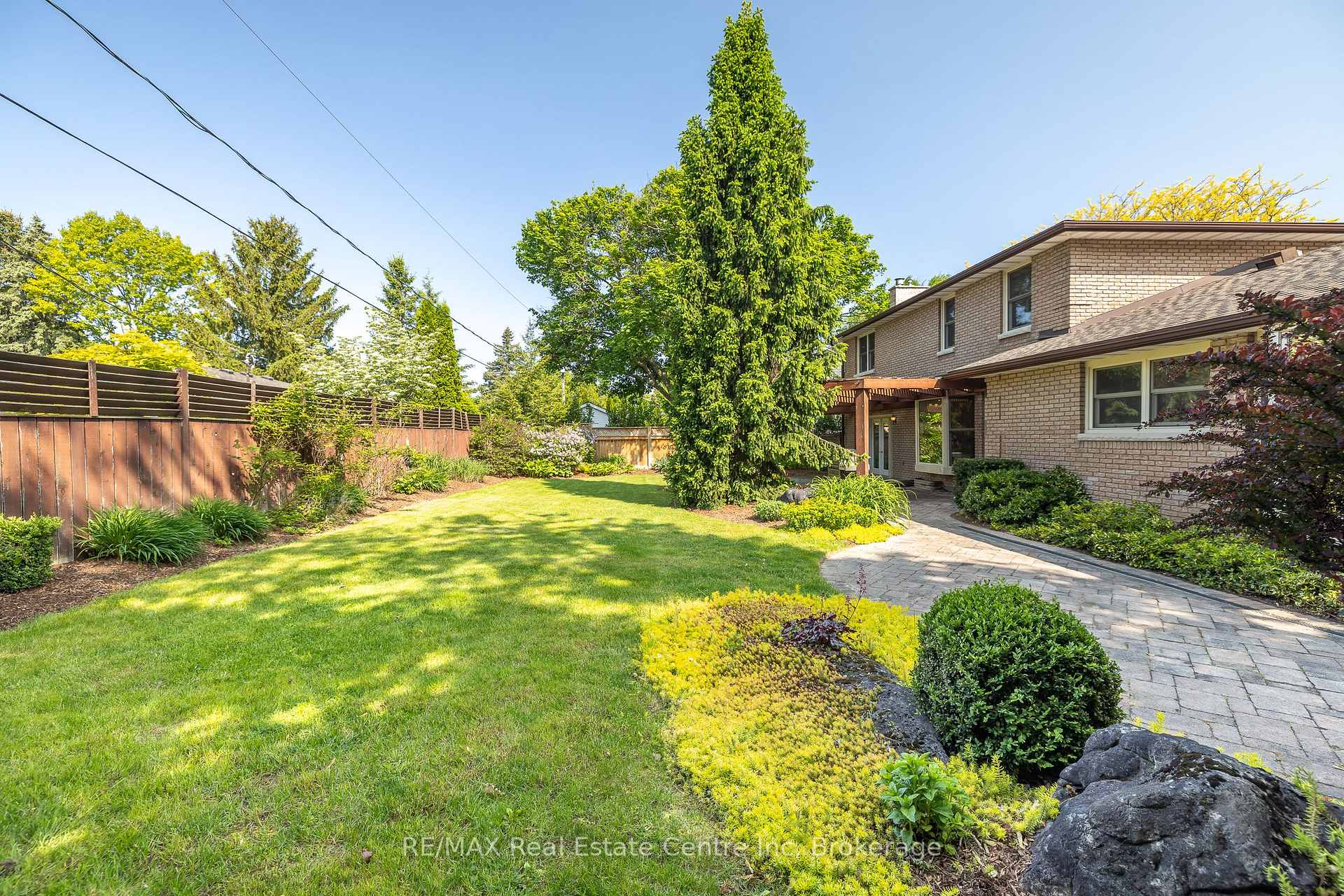 Photo 41 of 27 Colborn Street, Guelph, Kortright East — HOMEH