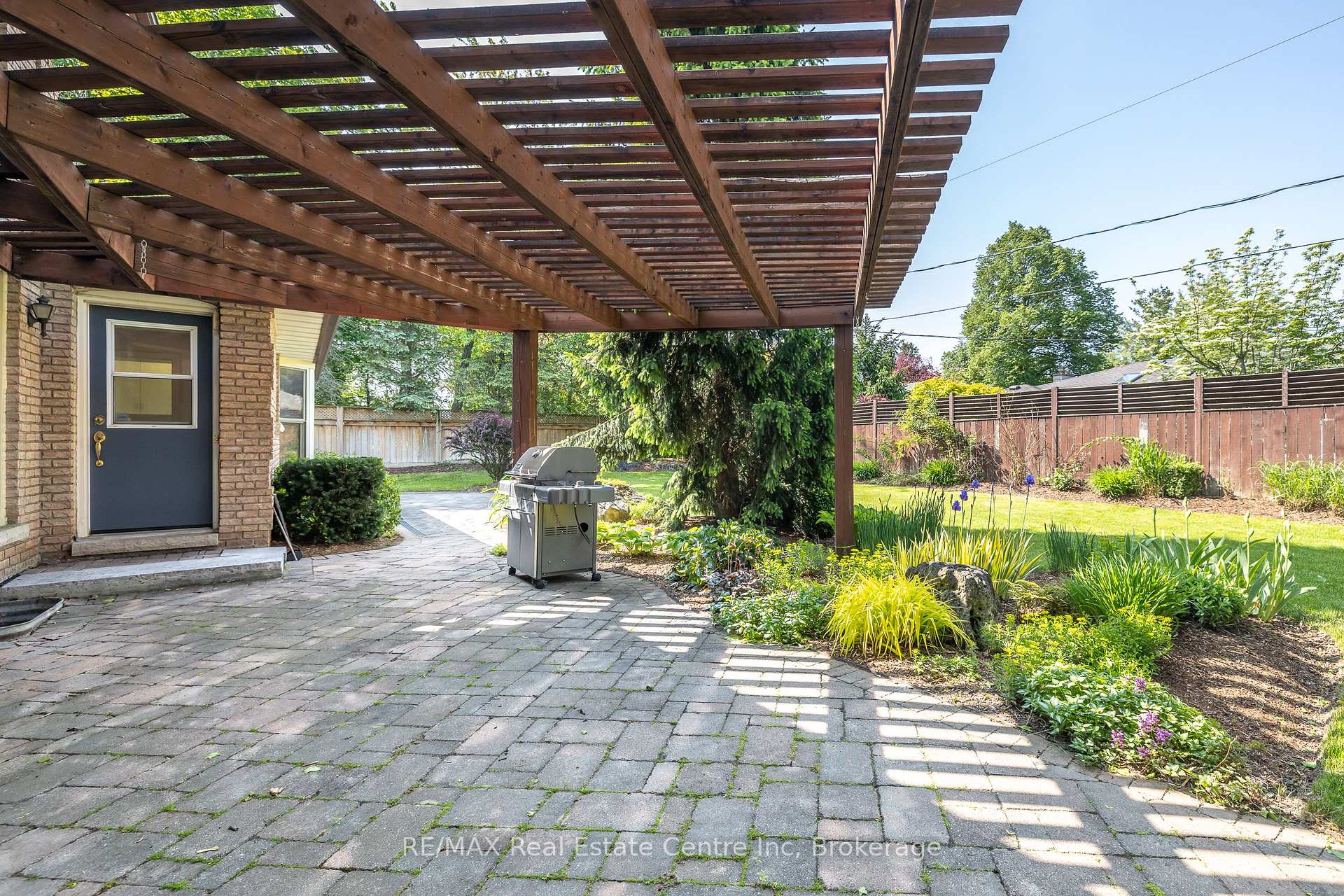 Photo 44 of 27 Colborn Street, Guelph, Kortright East — HOMEH