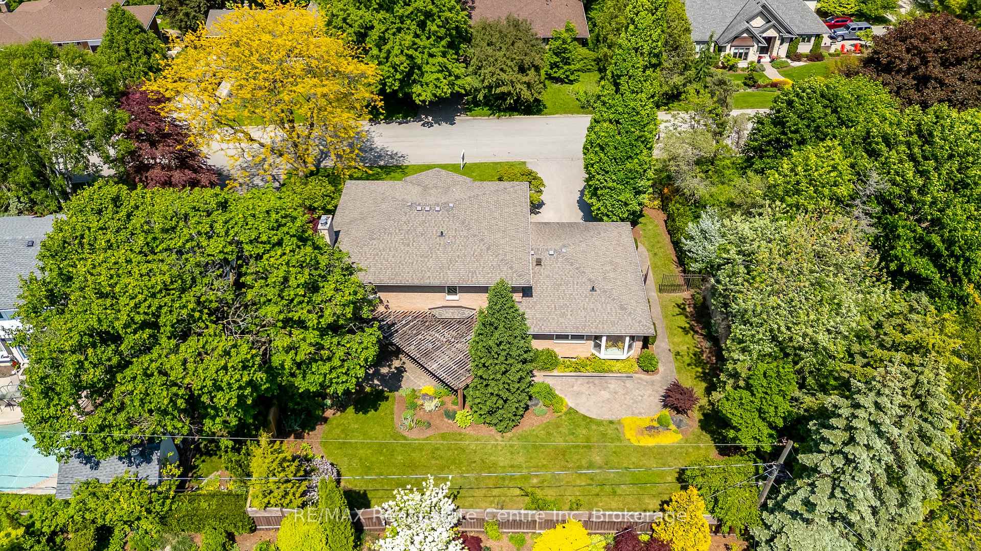 Photo 46 of 27 Colborn Street, Guelph, Kortright East — HOMEH