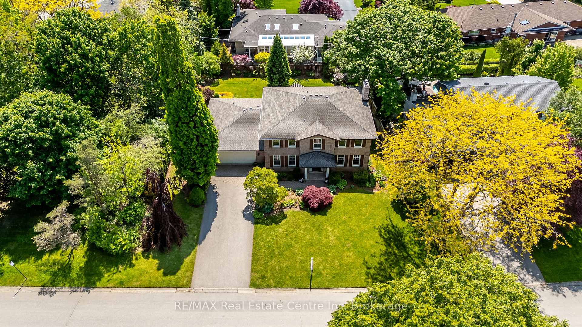 Photo 47 of 27 Colborn Street, Guelph, Kortright East — HOMEH