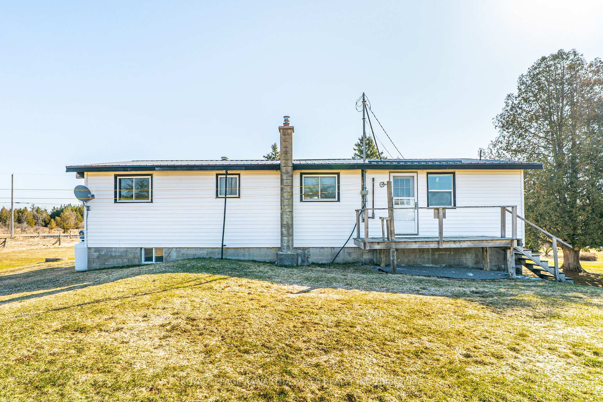Photo 30 of 385 Shrike Road, Kawartha Lakes, Carden — HOMEH