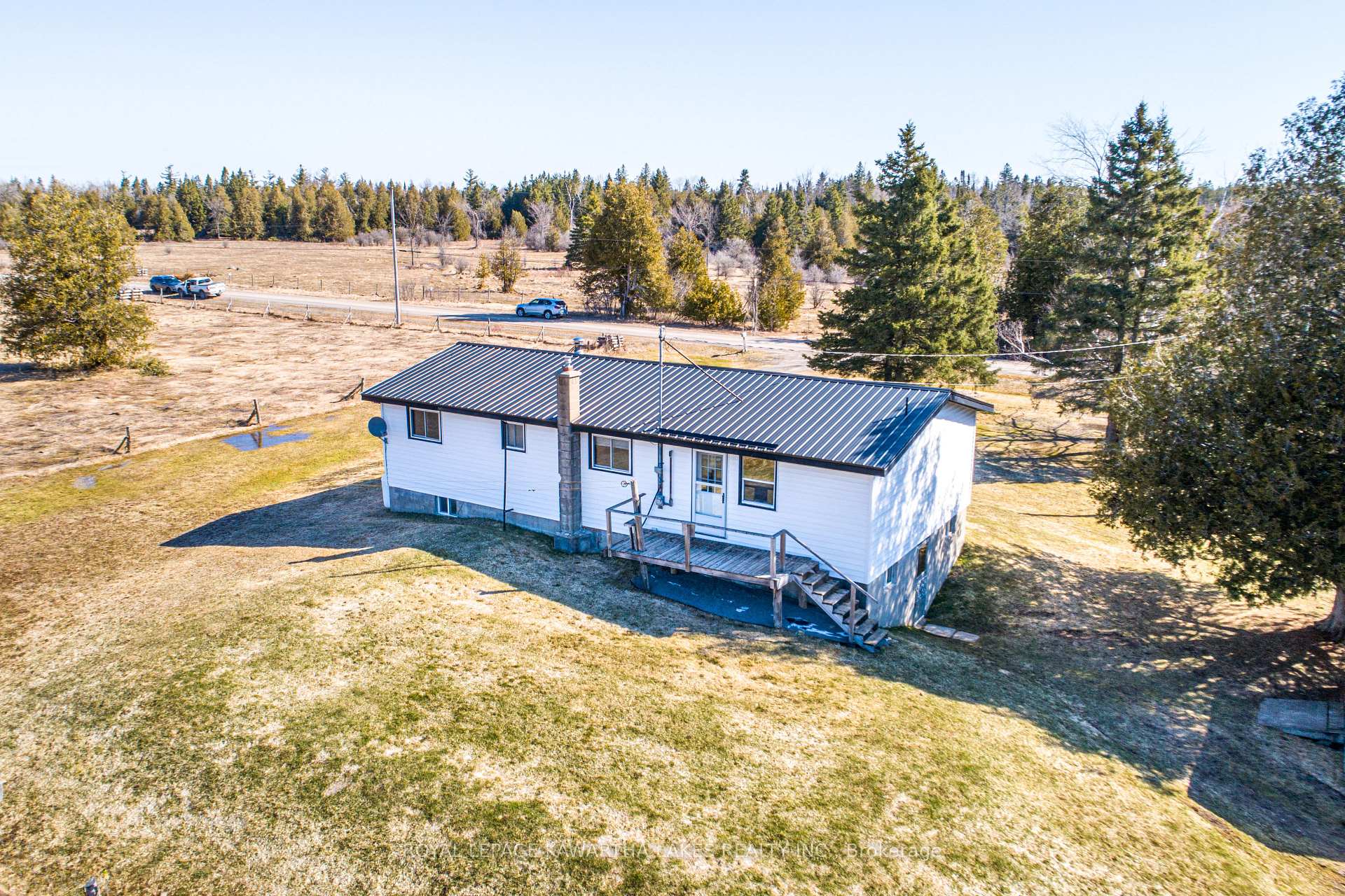 Photo 33 of 385 Shrike Road, Kawartha Lakes, Carden — HOMEH