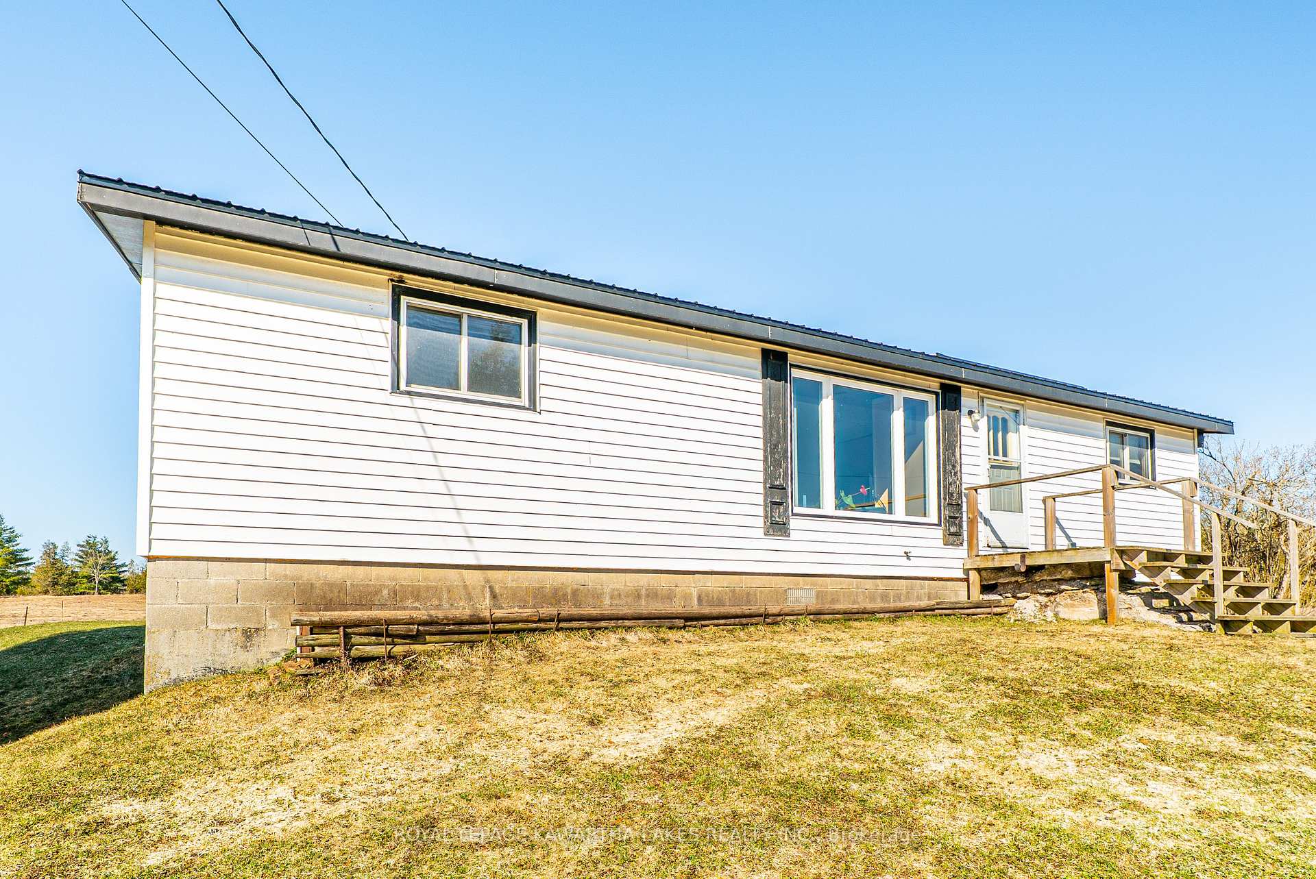 Photo 38 of 385 Shrike Road, Kawartha Lakes, Carden — HOMEH