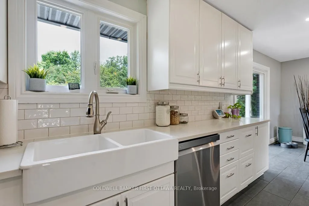 Photo 14 of 376 Napoleon Street, Carleton Place — HOMEH