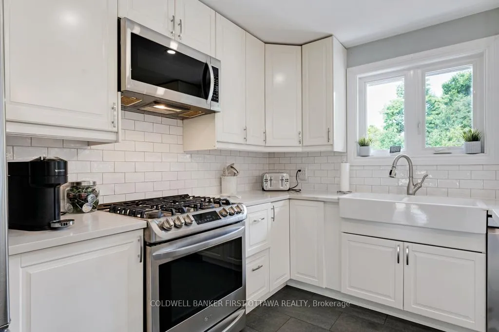 Photo 15 of 376 Napoleon Street, Carleton Place — HOMEH