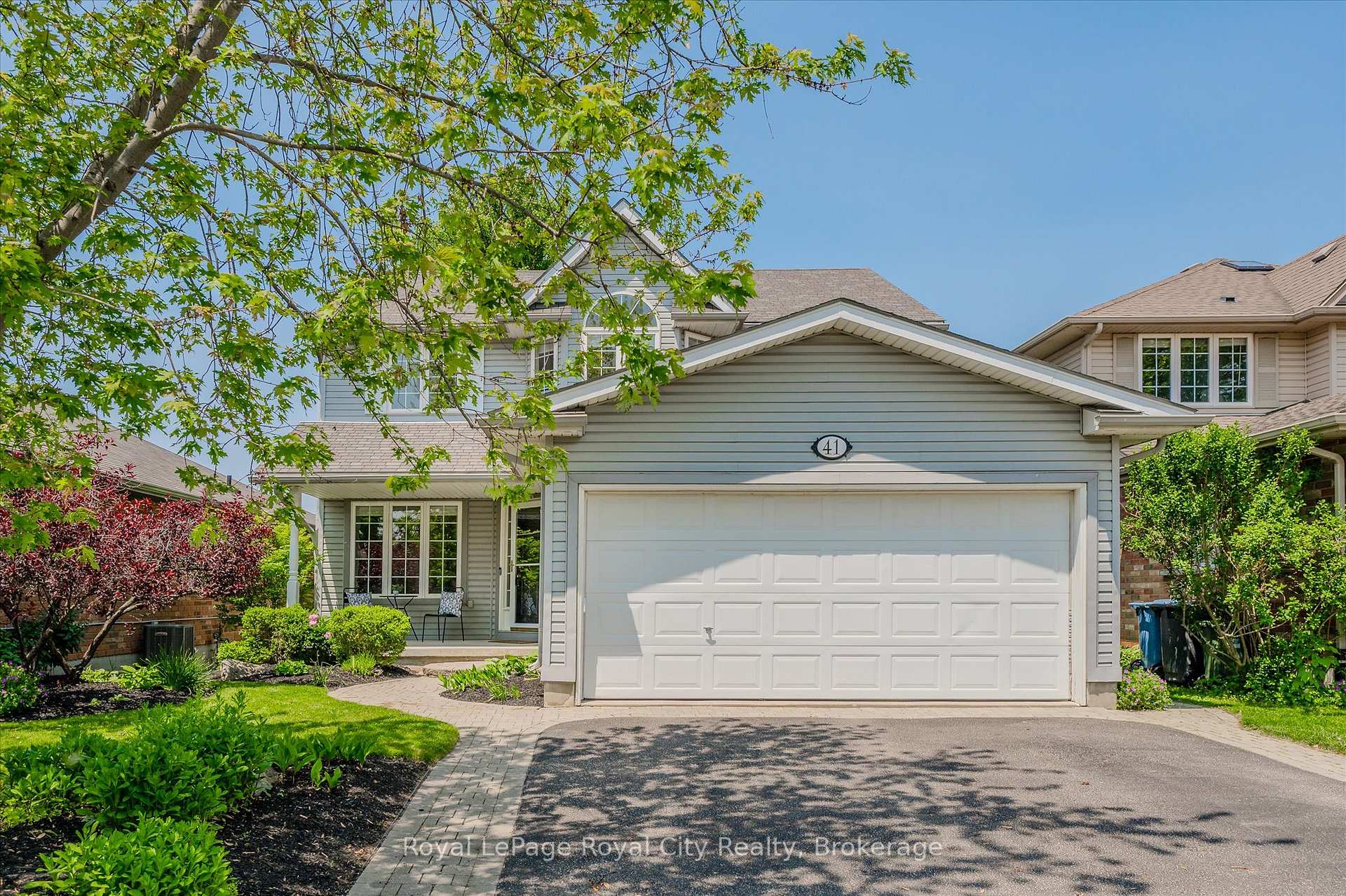 Photo 1 of 41 Munroe Crescent, Guelph, Clairfields/Hanlon Business Park — HOMEH