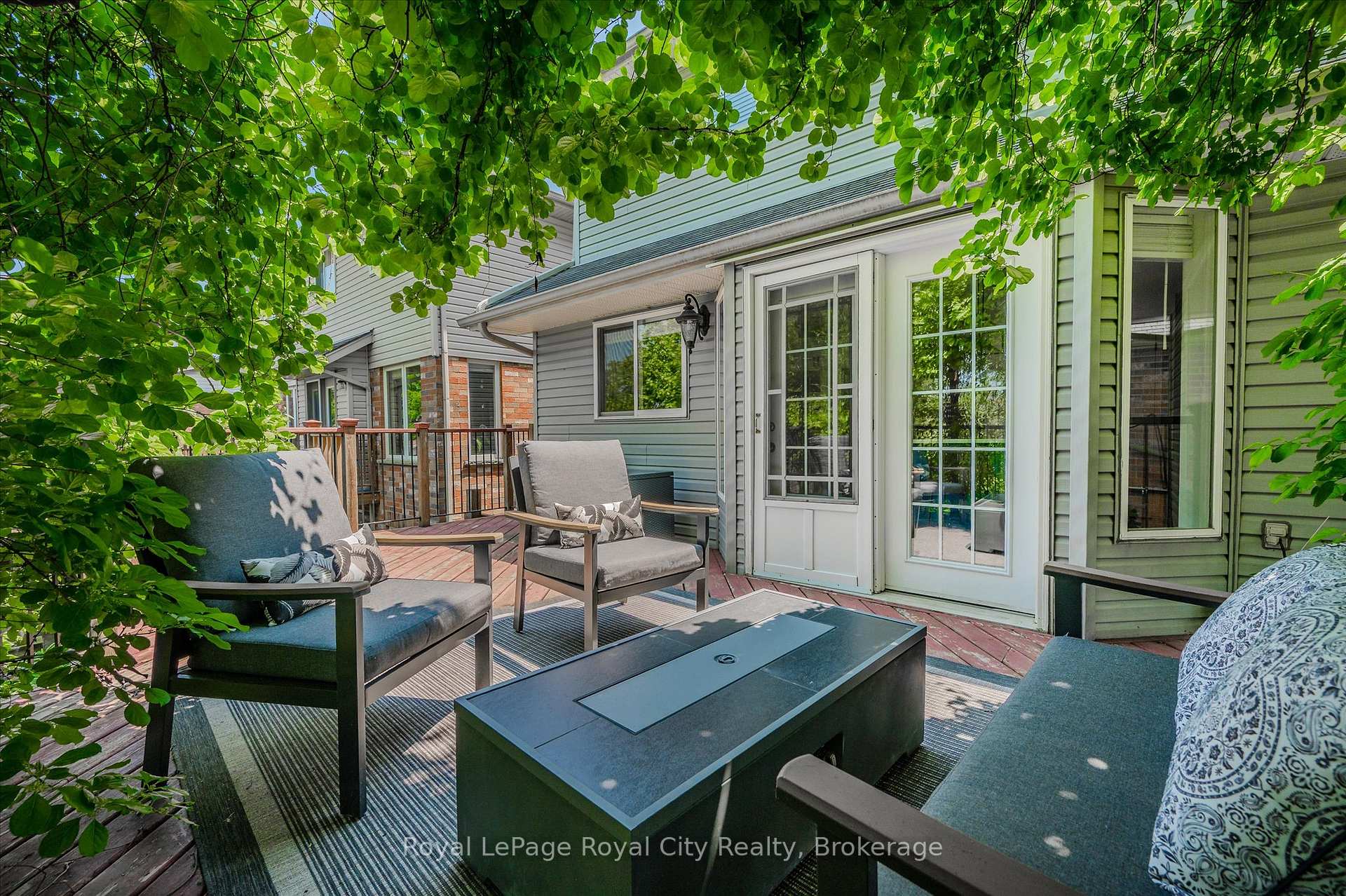 Photo 21 of 41 Munroe Crescent, Guelph, Clairfields/Hanlon Business Park — HOMEH