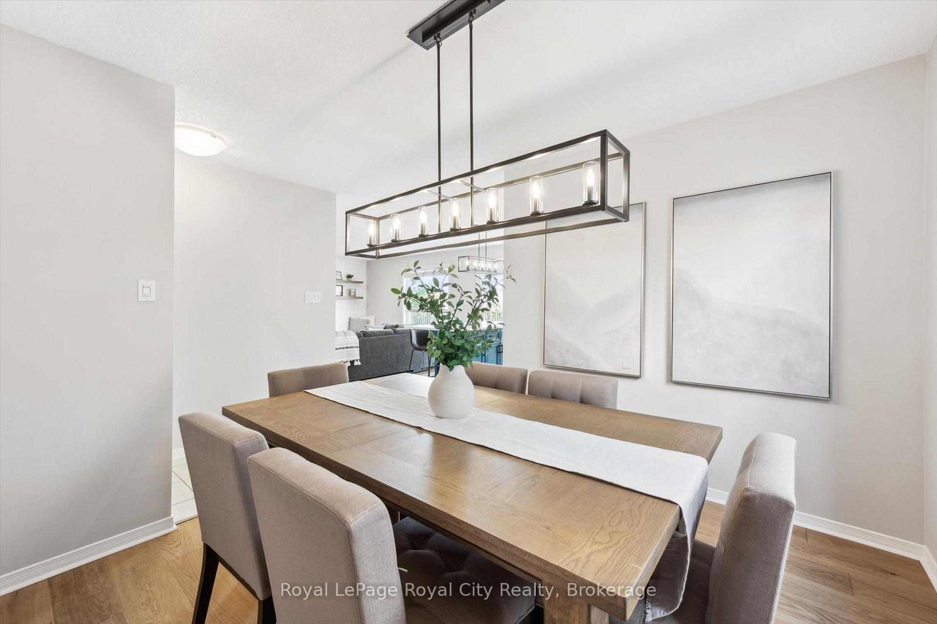 Photo 25 of 41 Munroe Crescent, Guelph, Clairfields/Hanlon Business Park — HOMEH