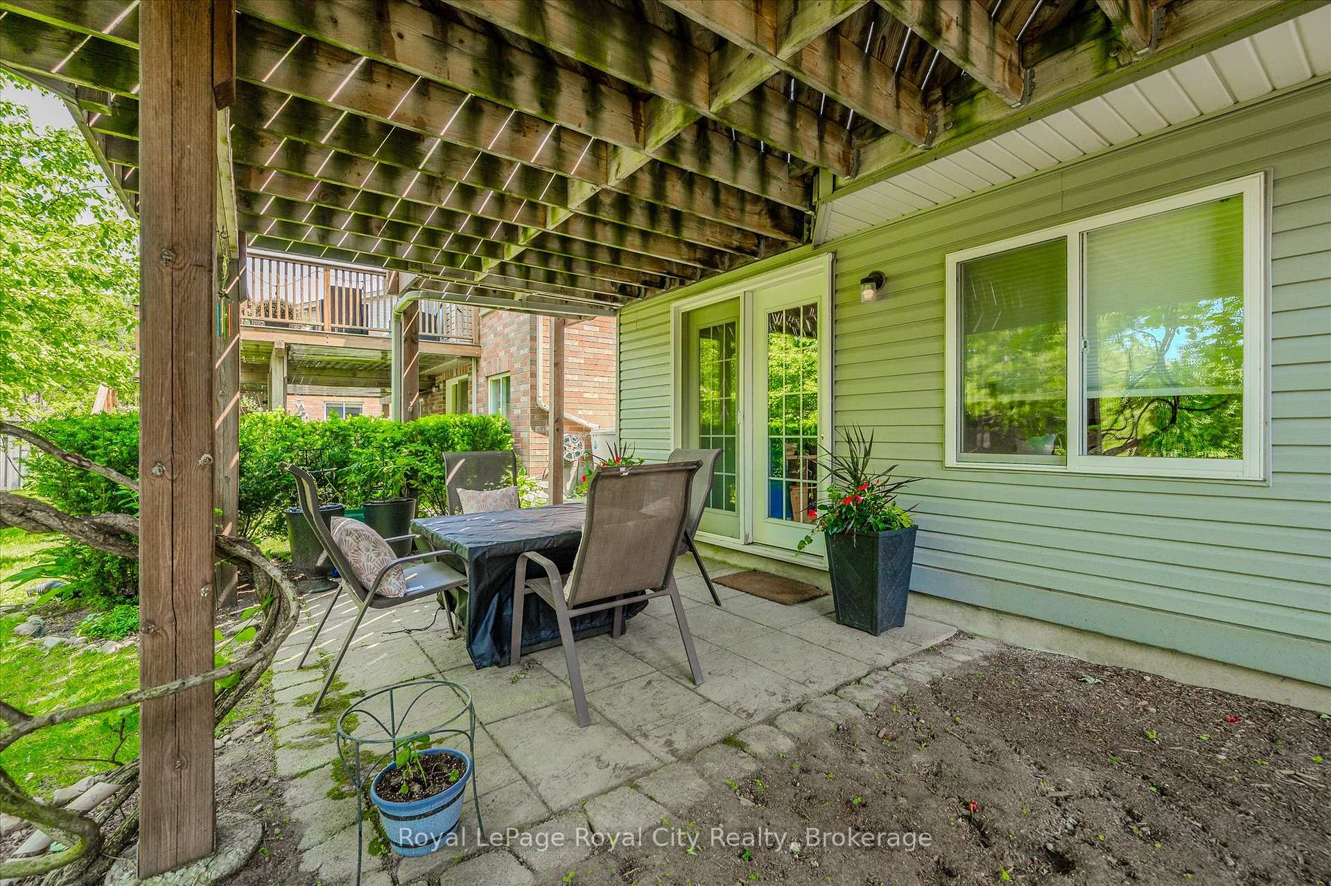 Photo 43 of 41 Munroe Crescent, Guelph, Clairfields/Hanlon Business Park — HOMEH