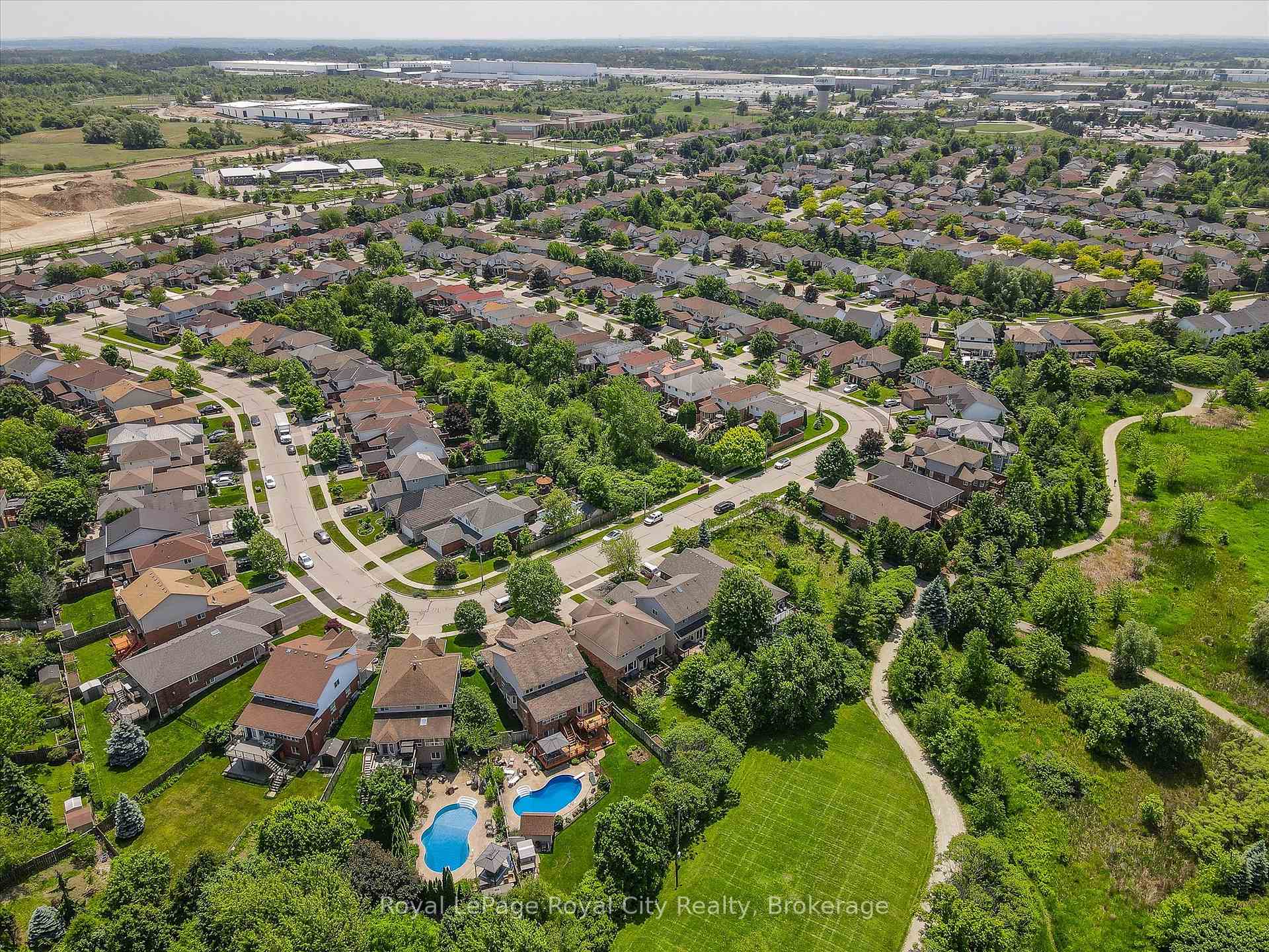Photo 47 of 41 Munroe Crescent, Guelph, Clairfields/Hanlon Business Park — HOMEH