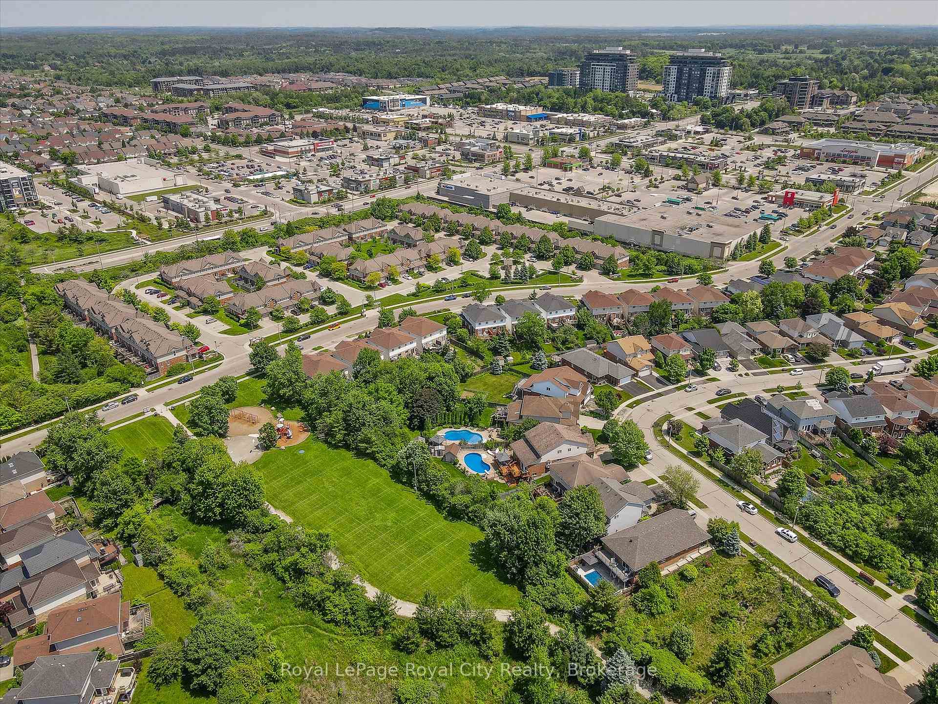 Photo 48 of 41 Munroe Crescent, Guelph, Clairfields/Hanlon Business Park — HOMEH