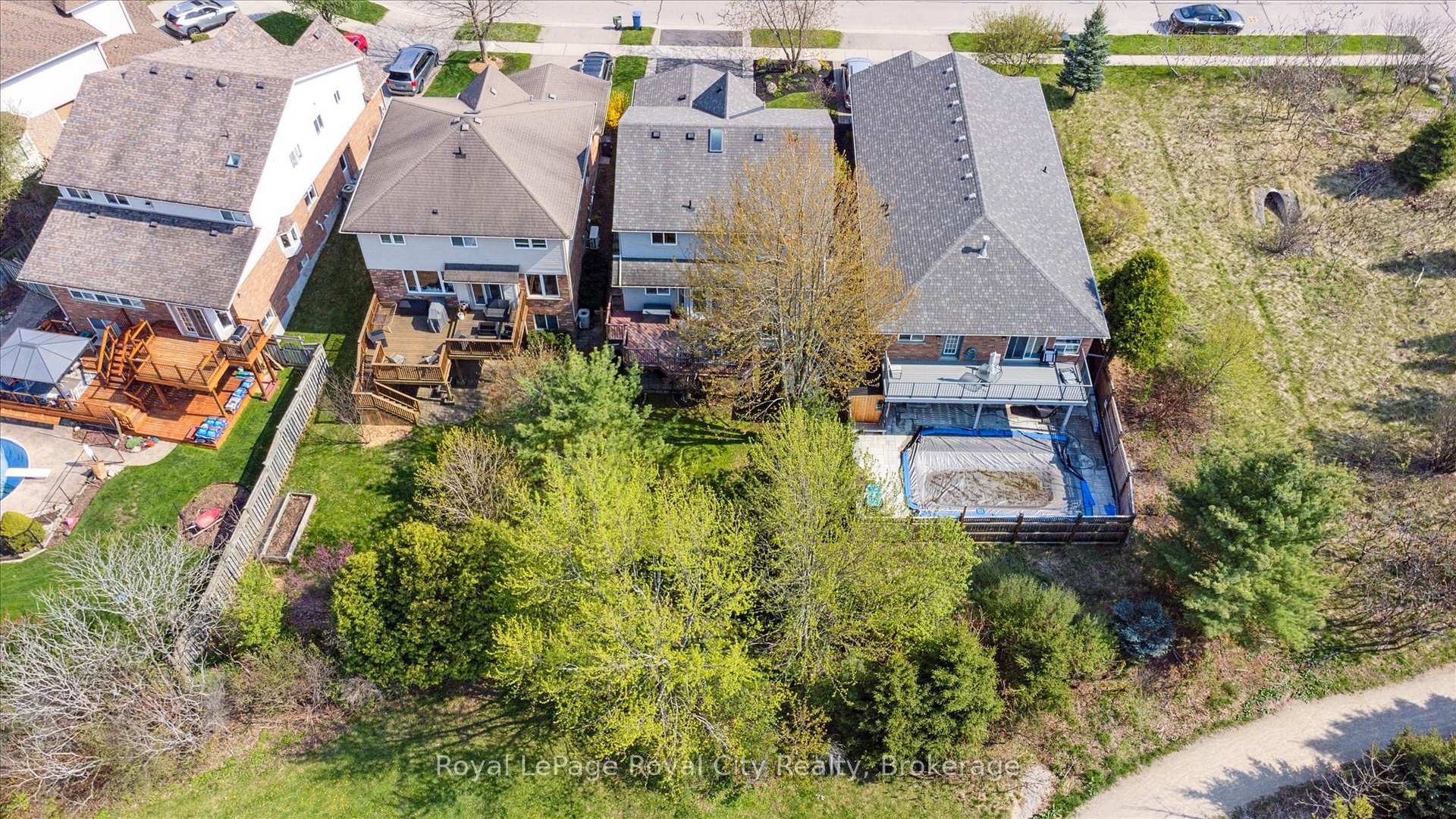 Photo 49 of 41 Munroe Crescent, Guelph, Clairfields/Hanlon Business Park — HOMEH