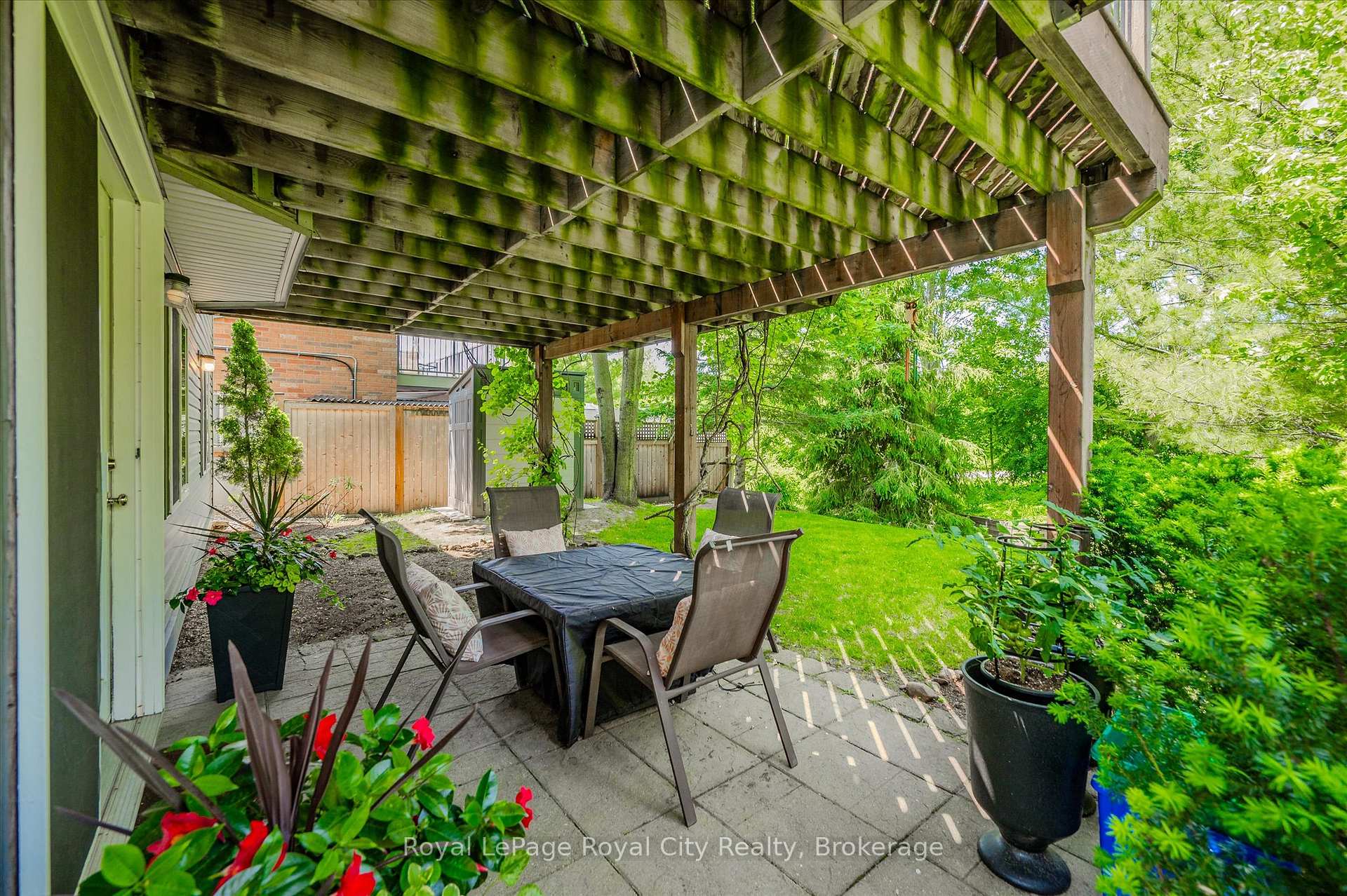Photo 50 of 41 Munroe Crescent, Guelph, Clairfields/Hanlon Business Park — HOMEH