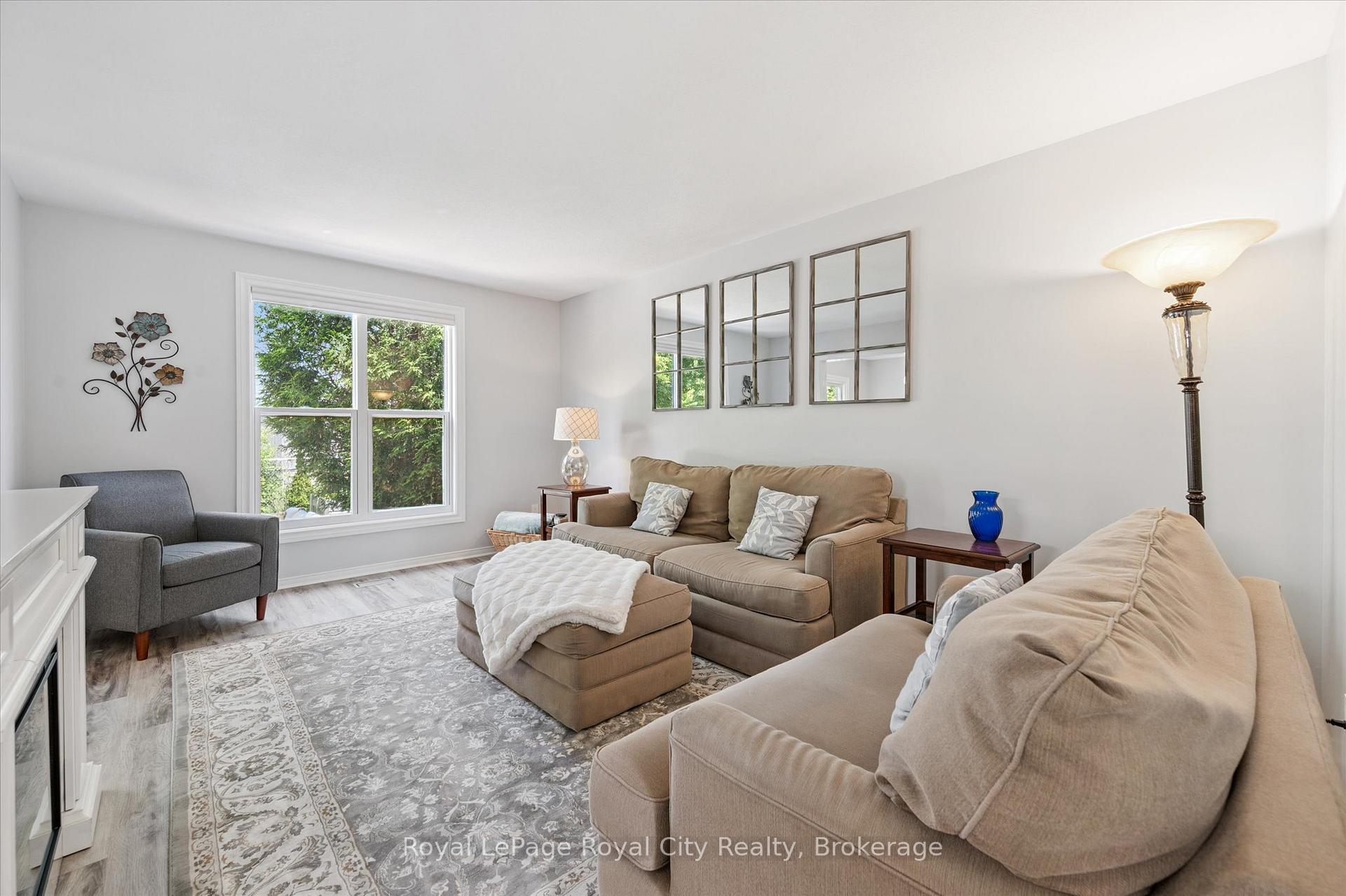 Photo 3 of 67 Inverness Drive, Guelph, Victoria North — HOMEH