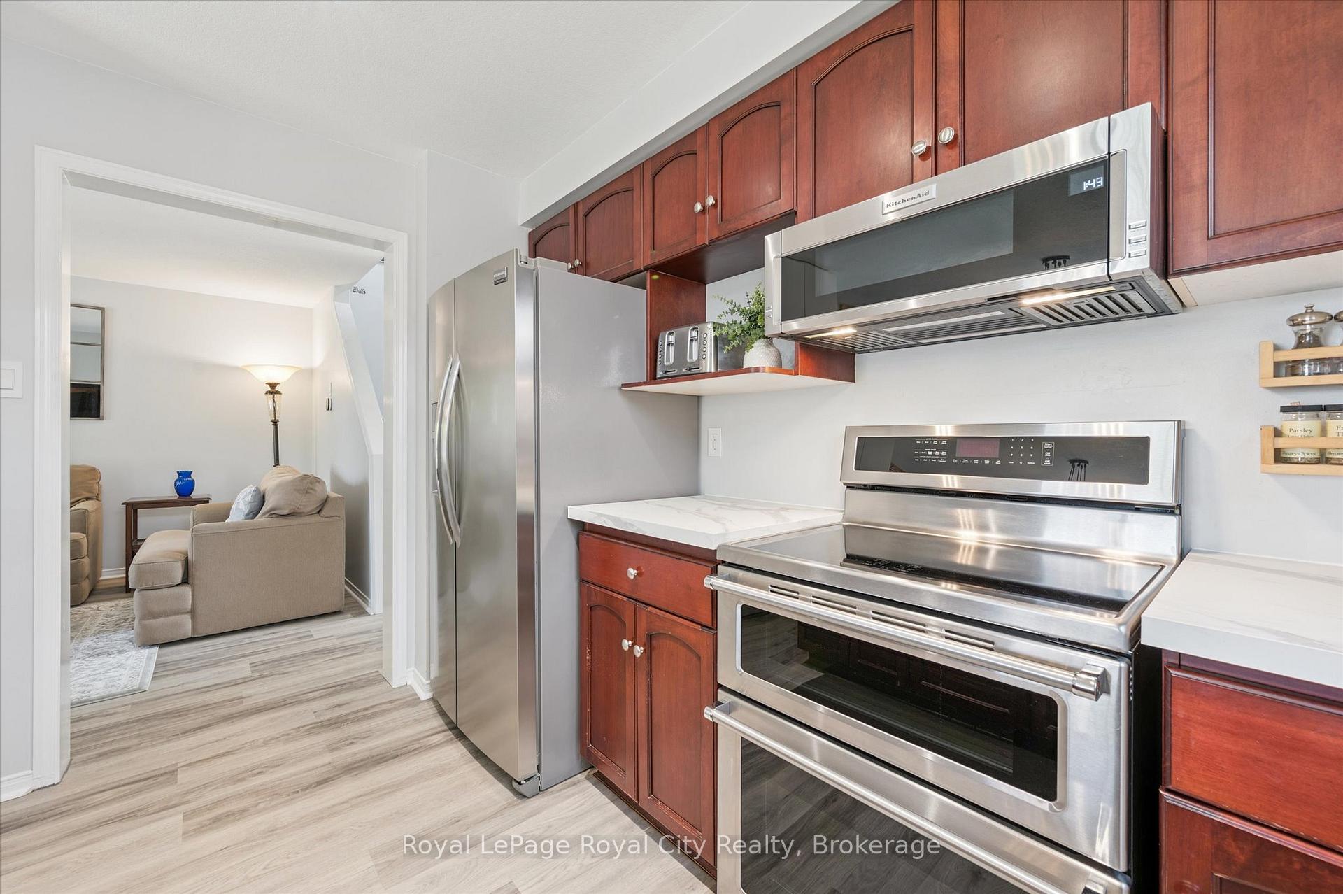 Photo 9 of 67 Inverness Drive, Guelph, Victoria North — HOMEH