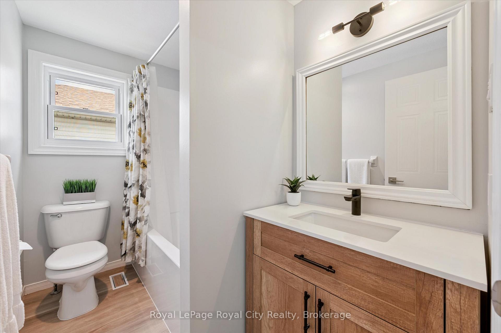 Photo 15 of 67 Inverness Drive, Guelph, Victoria North — HOMEH
