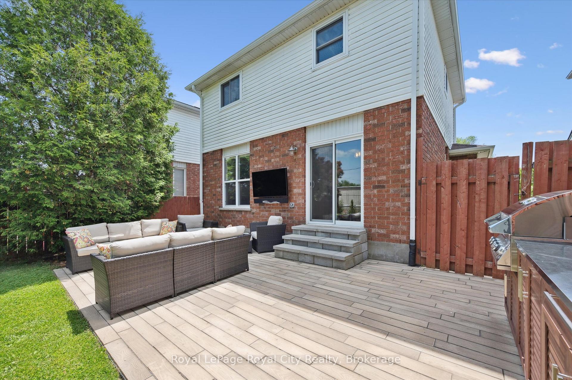 Photo 20 of 67 Inverness Drive, Guelph, Victoria North — HOMEH