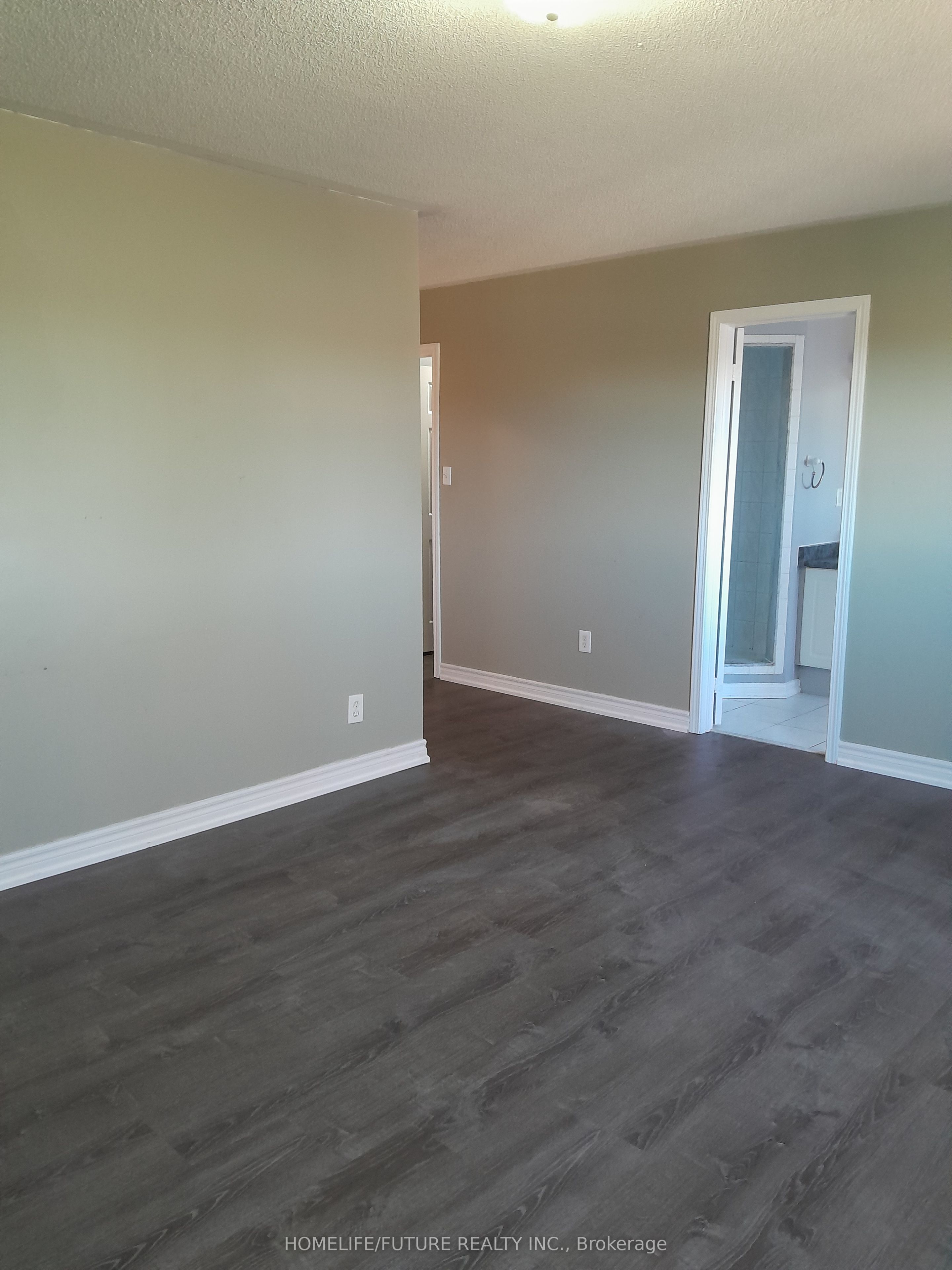 Photo 41 of 1524 Sarasota Crescent, Oshawa, Samac — HOMEH