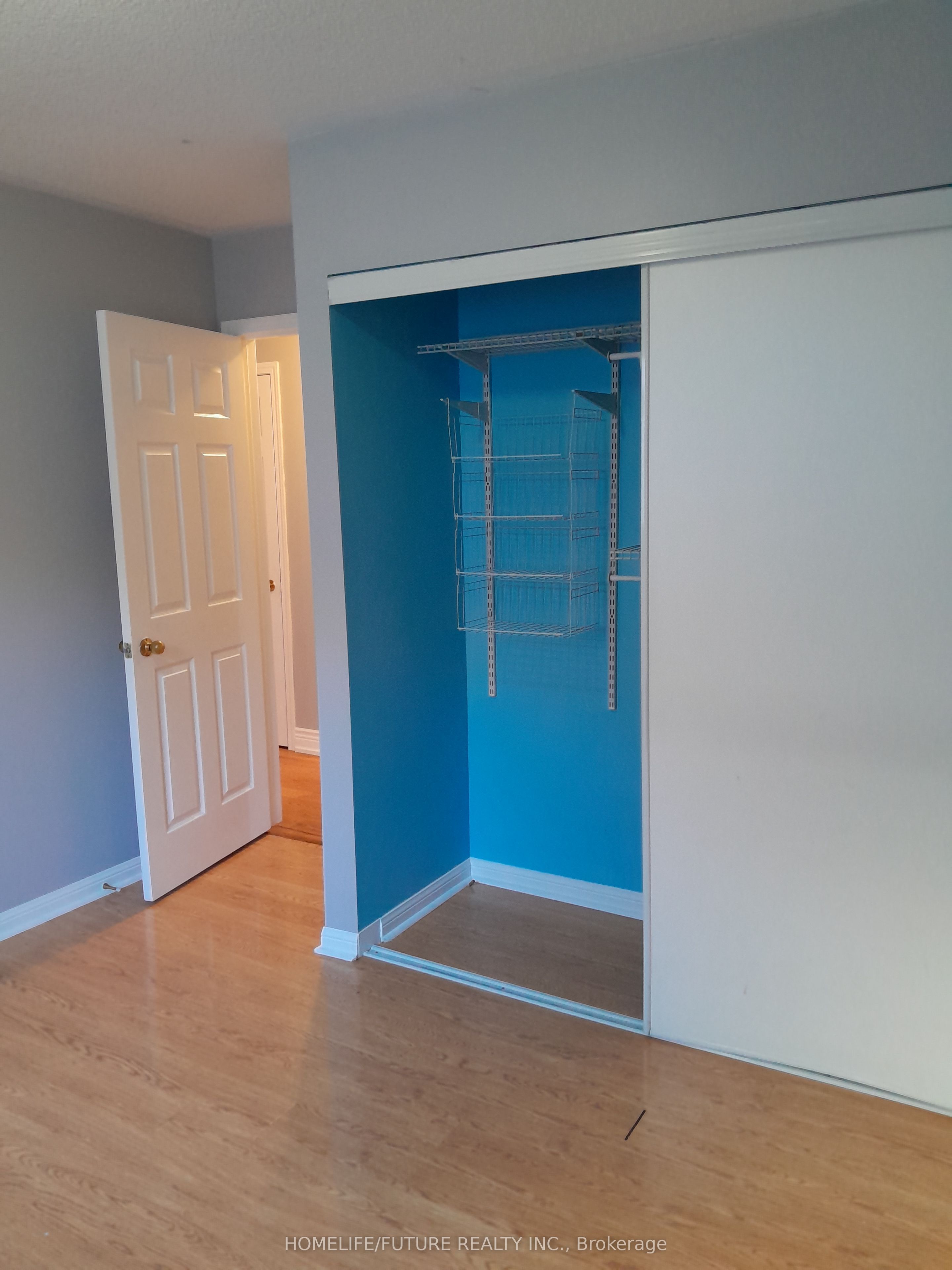 Photo 38 of 1524 Sarasota Crescent, Oshawa, Samac — HOMEH