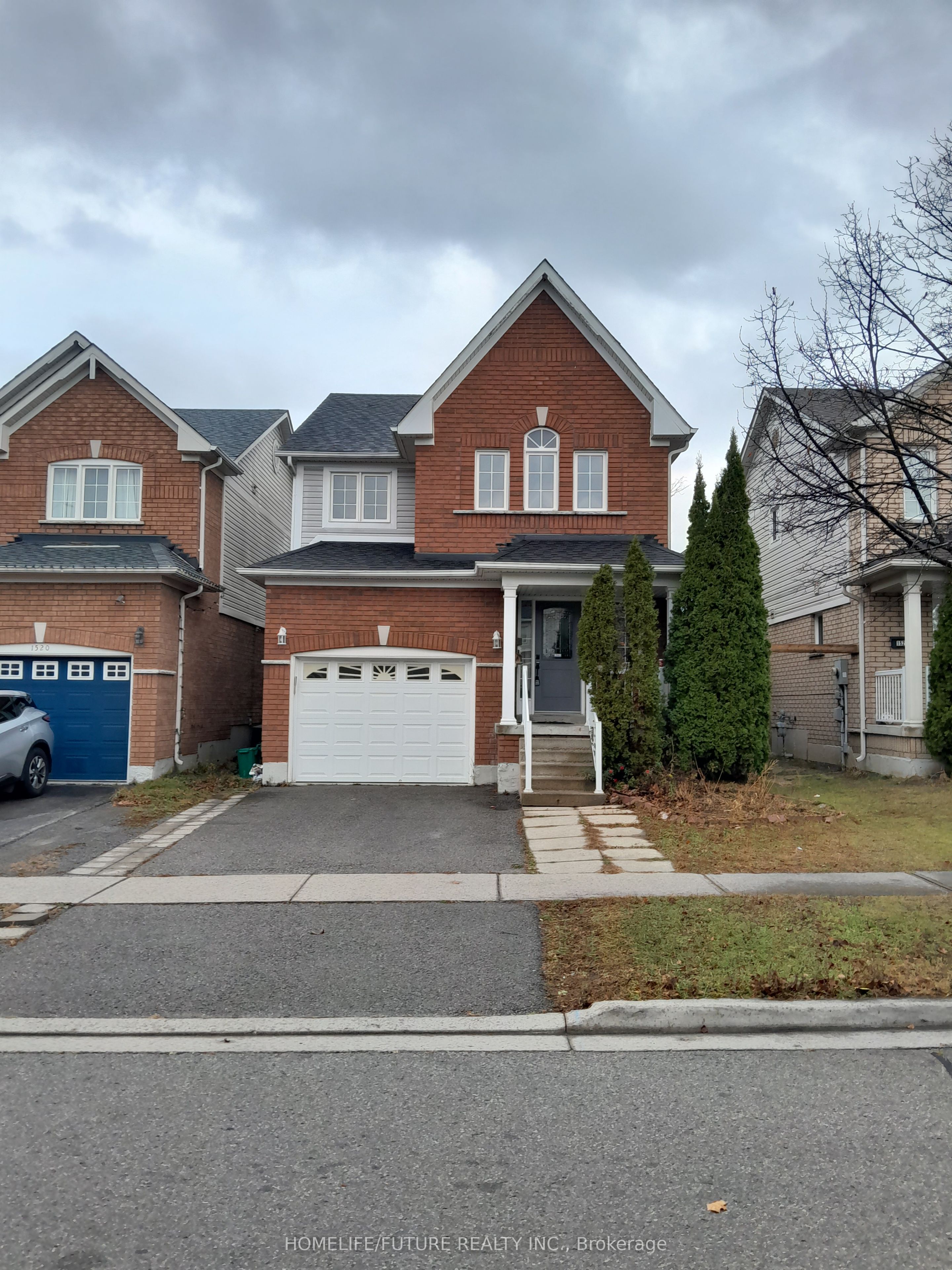 Photo 2 of 1524 Sarasota Crescent, Oshawa, Samac — HOMEH