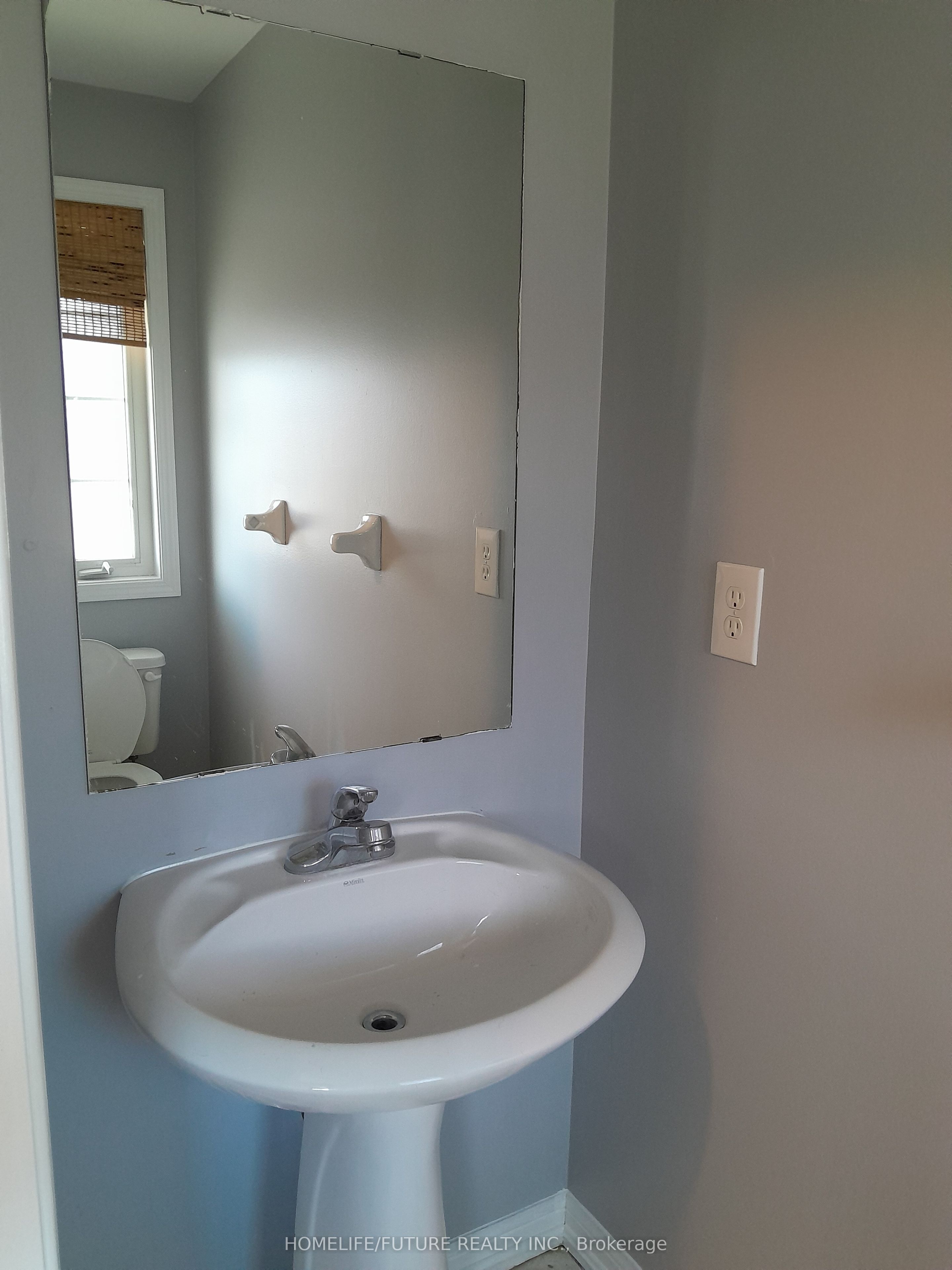 Photo 34 of 1524 Sarasota Crescent, Oshawa, Samac — HOMEH