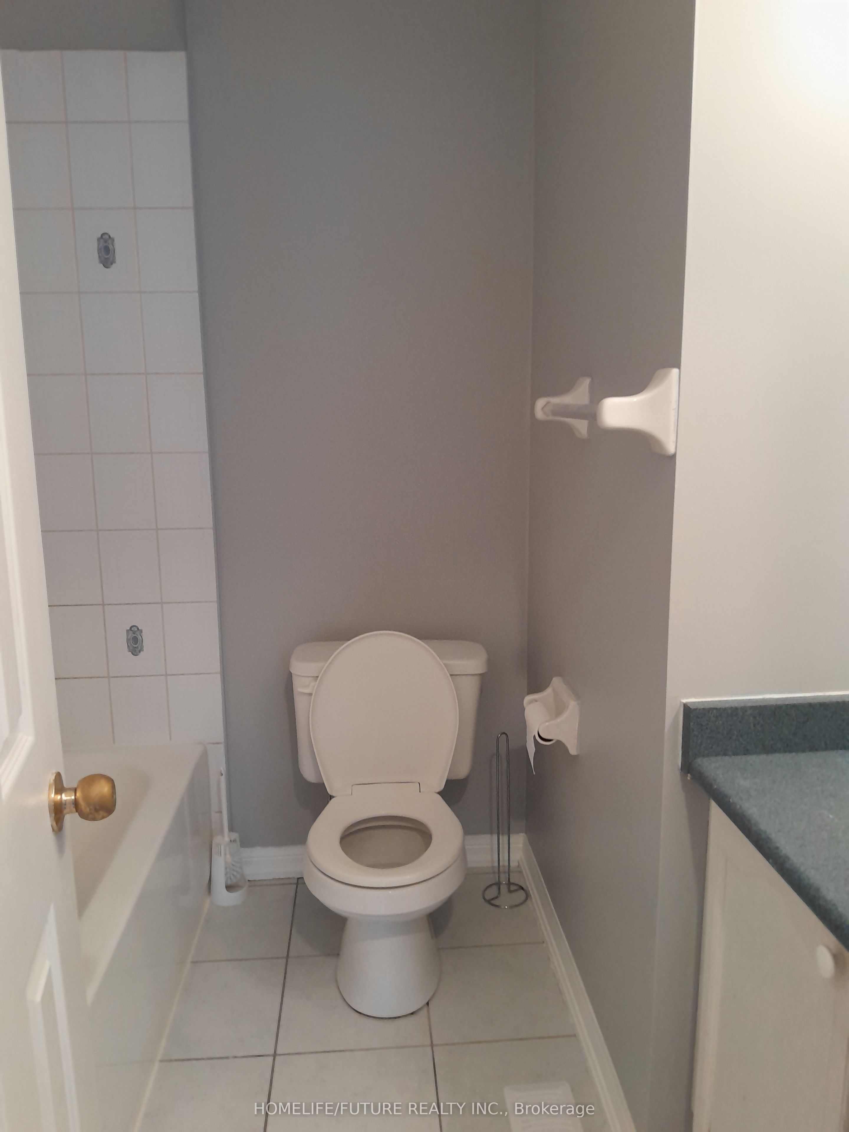 Photo 37 of 1524 Sarasota Crescent, Oshawa, Samac — HOMEH