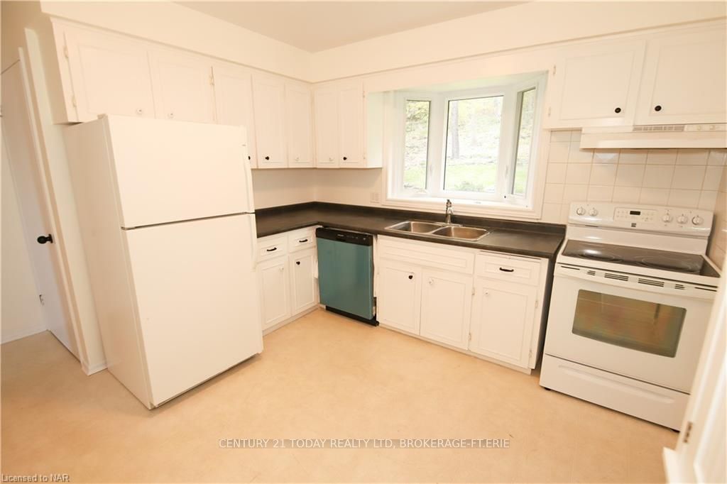 Photo 10 of 90 Dorchester Road, Grimsby, Grimsby East — HOMEH