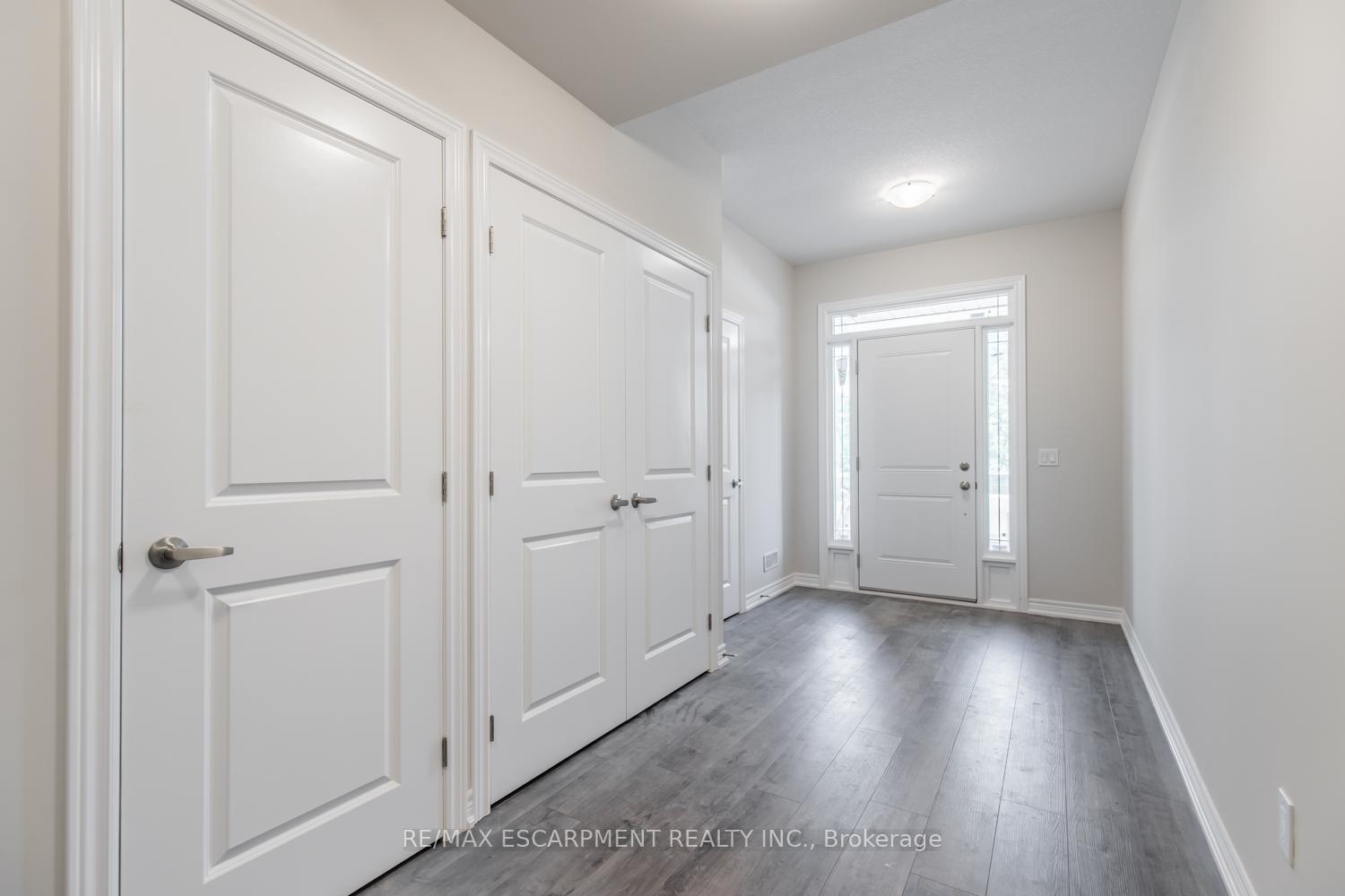 Photo 2 of Unit 36, 19 Picardy Drive, Hamilton, Stoney Creek Mountain — HOMEH