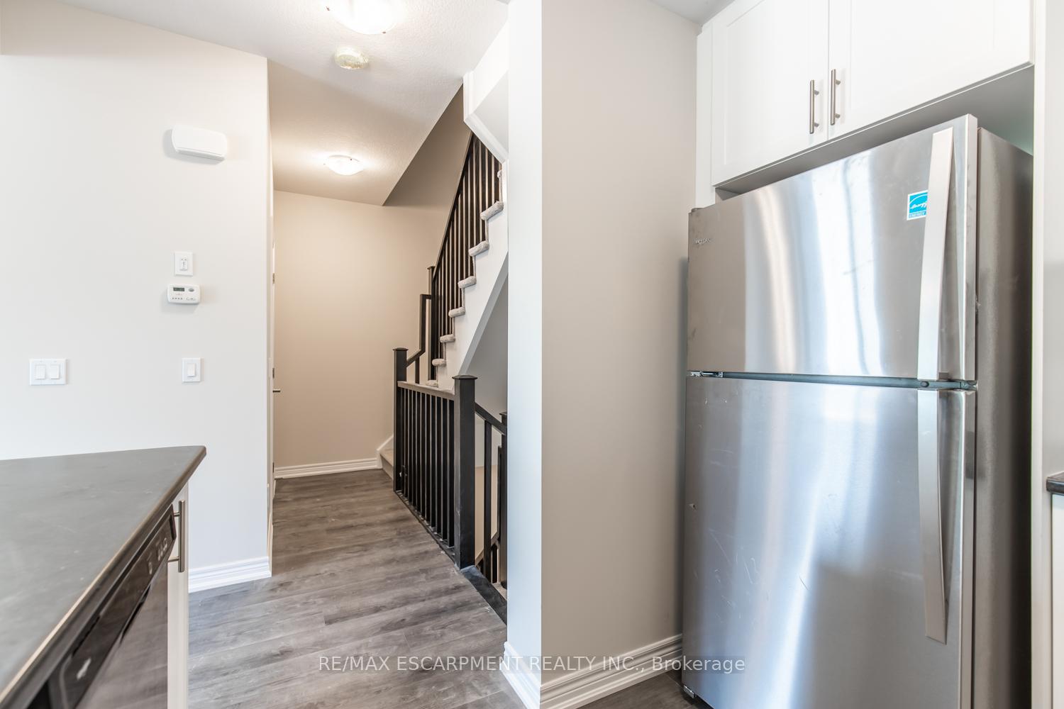 Photo 7 of Unit 36, 19 Picardy Drive, Hamilton, Stoney Creek Mountain — HOMEH