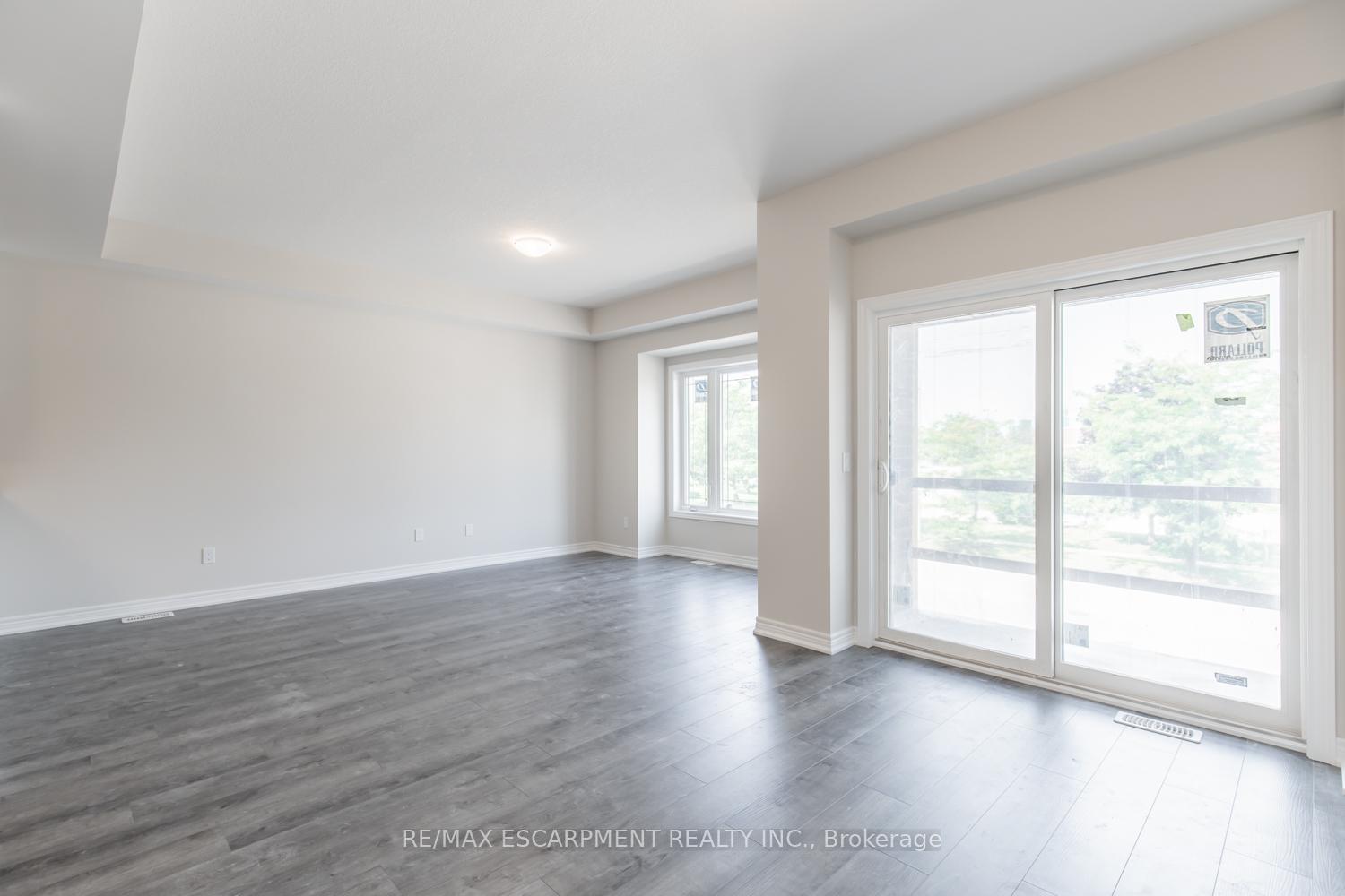 Photo 15 of Unit 36, 19 Picardy Drive, Hamilton, Stoney Creek Mountain — HOMEH