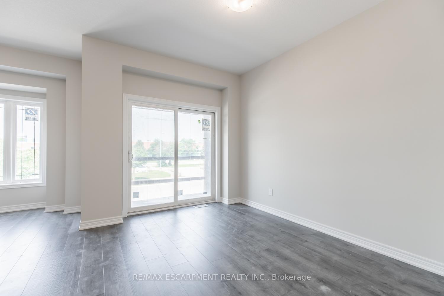 Photo 18 of Unit 36, 19 Picardy Drive, Hamilton, Stoney Creek Mountain — HOMEH