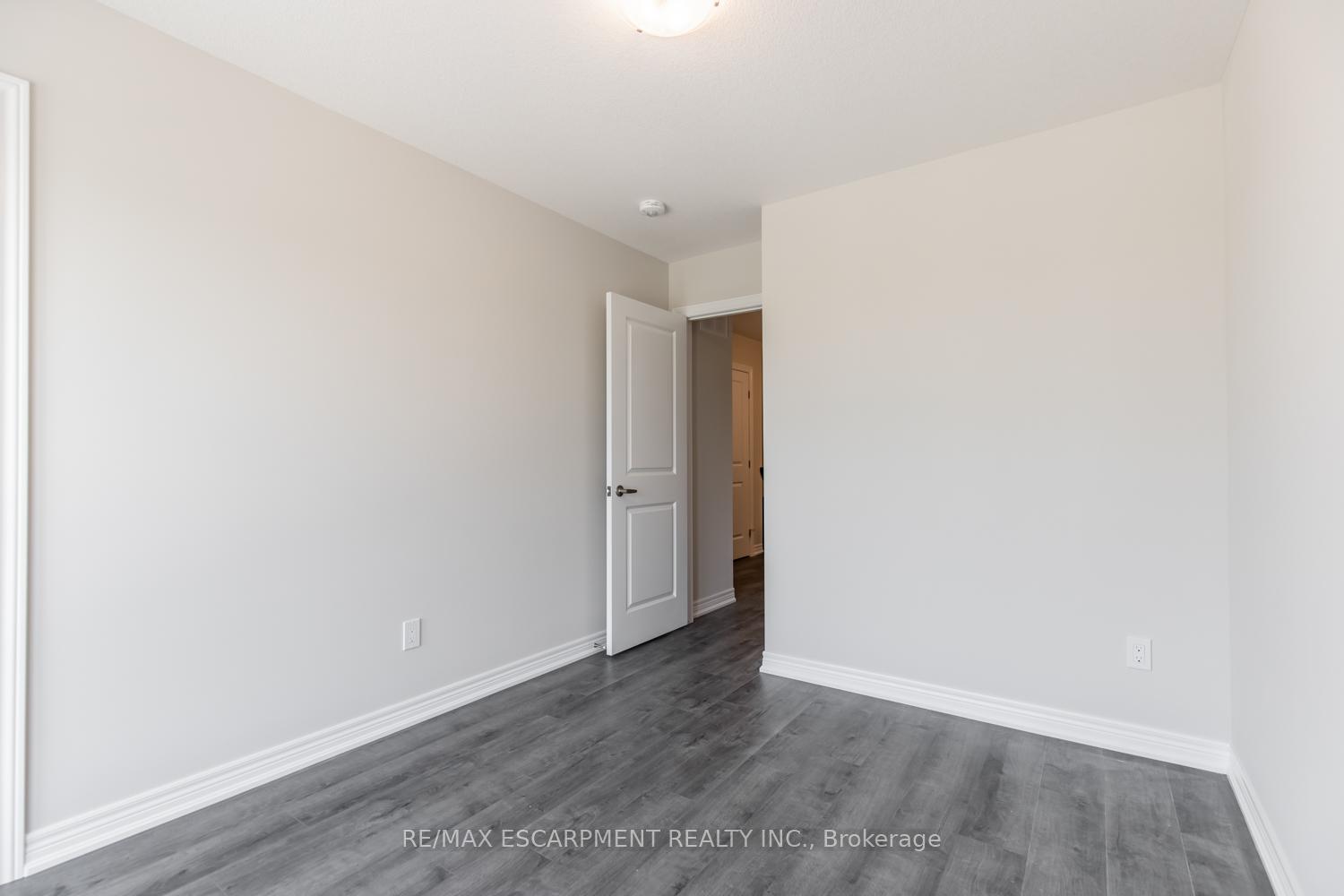 Photo 35 of Unit 36, 19 Picardy Drive, Hamilton, Stoney Creek Mountain — HOMEH