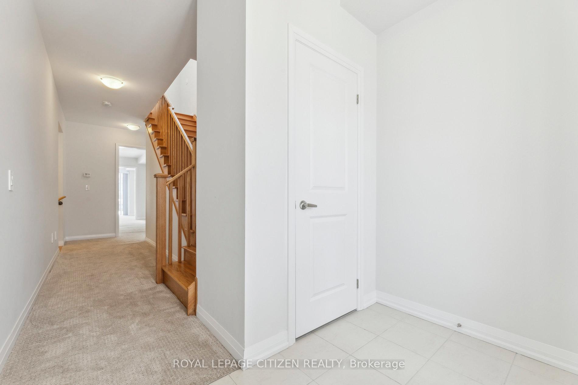 Photo 6 of 141 Corley Street, Kawartha Lakes, Lindsay — HOMEH