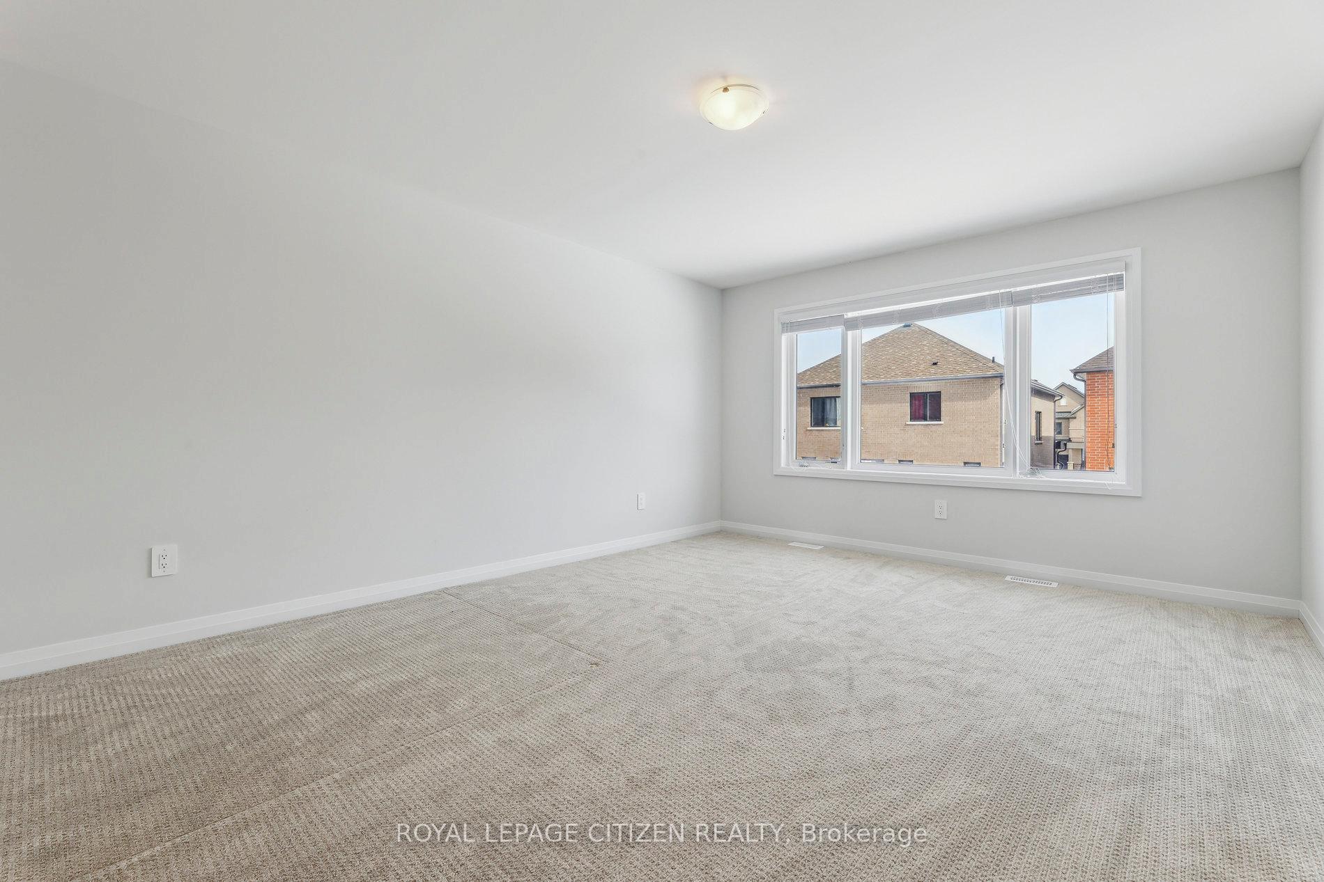Photo 17 of 141 Corley Street, Kawartha Lakes, Lindsay — HOMEH