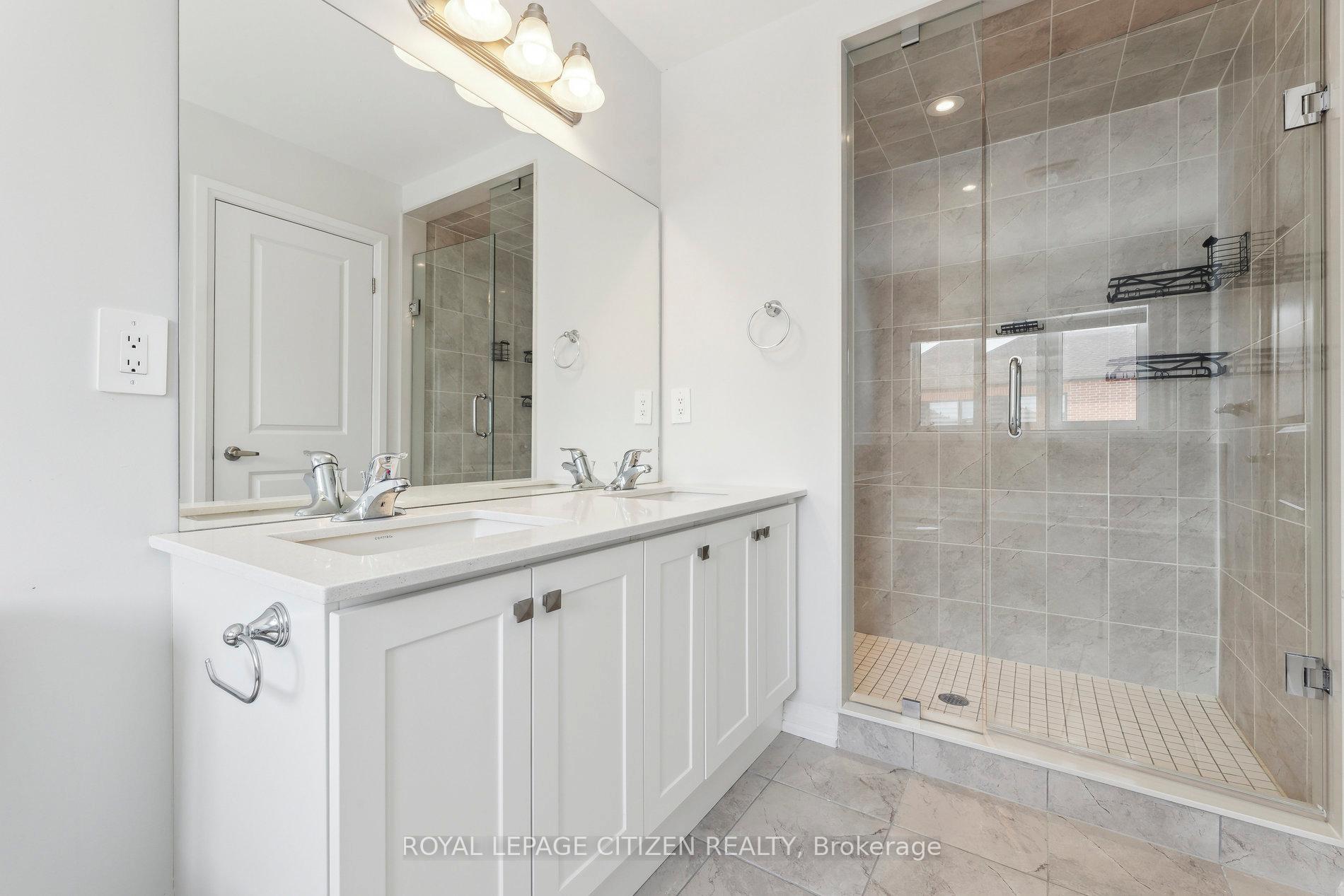 Photo 23 of 141 Corley Street, Kawartha Lakes, Lindsay — HOMEH