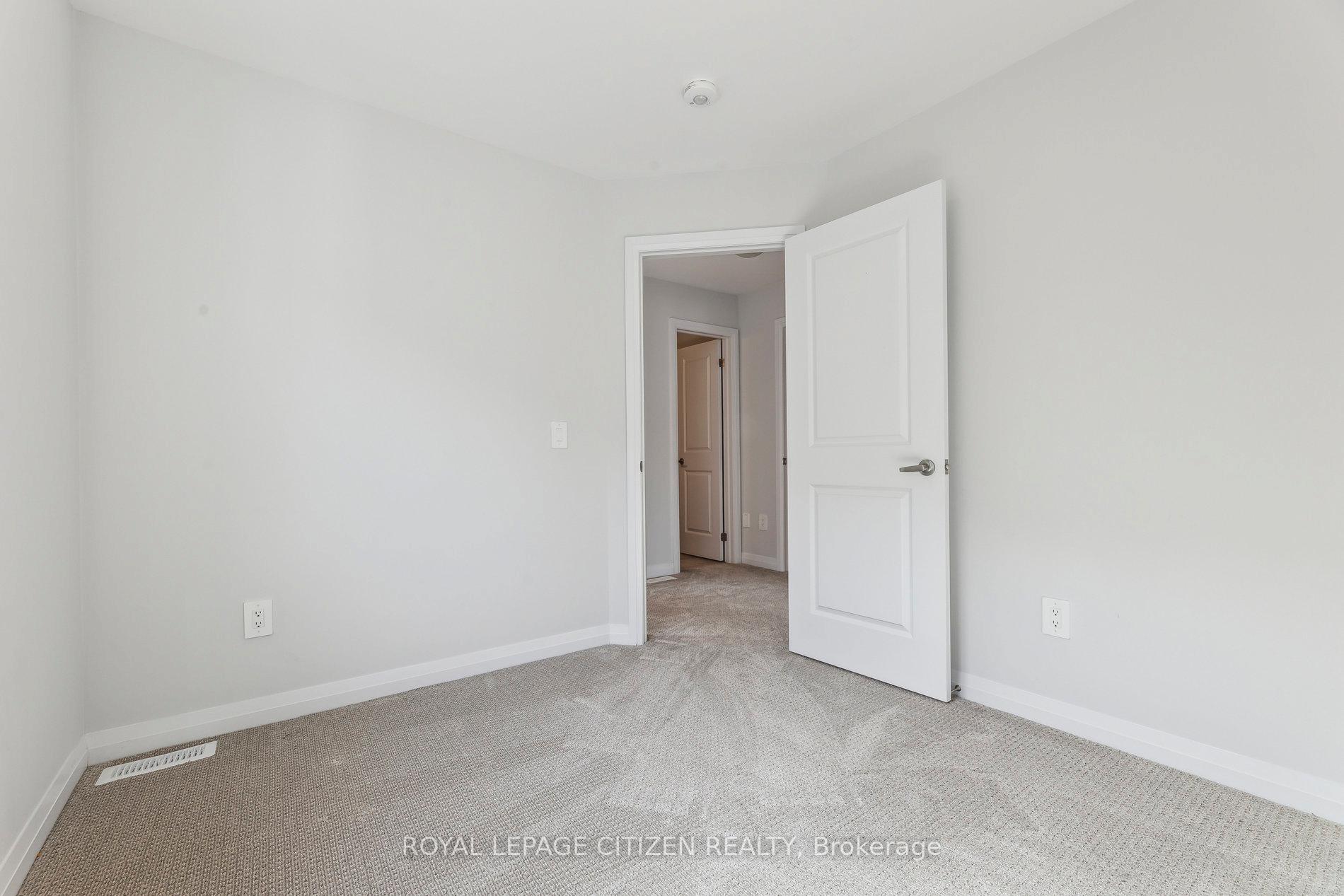 Photo 31 of 141 Corley Street, Kawartha Lakes, Lindsay — HOMEH